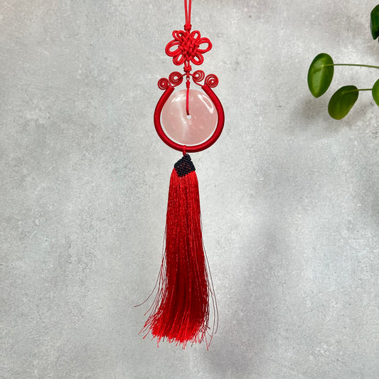 Accessoire de voiture à ficelle rouge en quartz rose