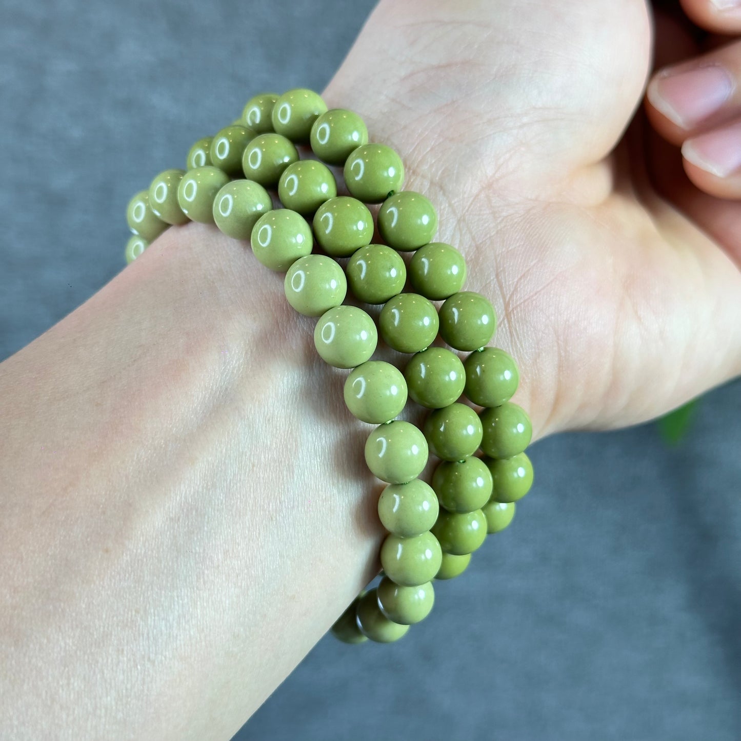 Natural Pastel Green Alashan Agate Bracelet Size 8 mm