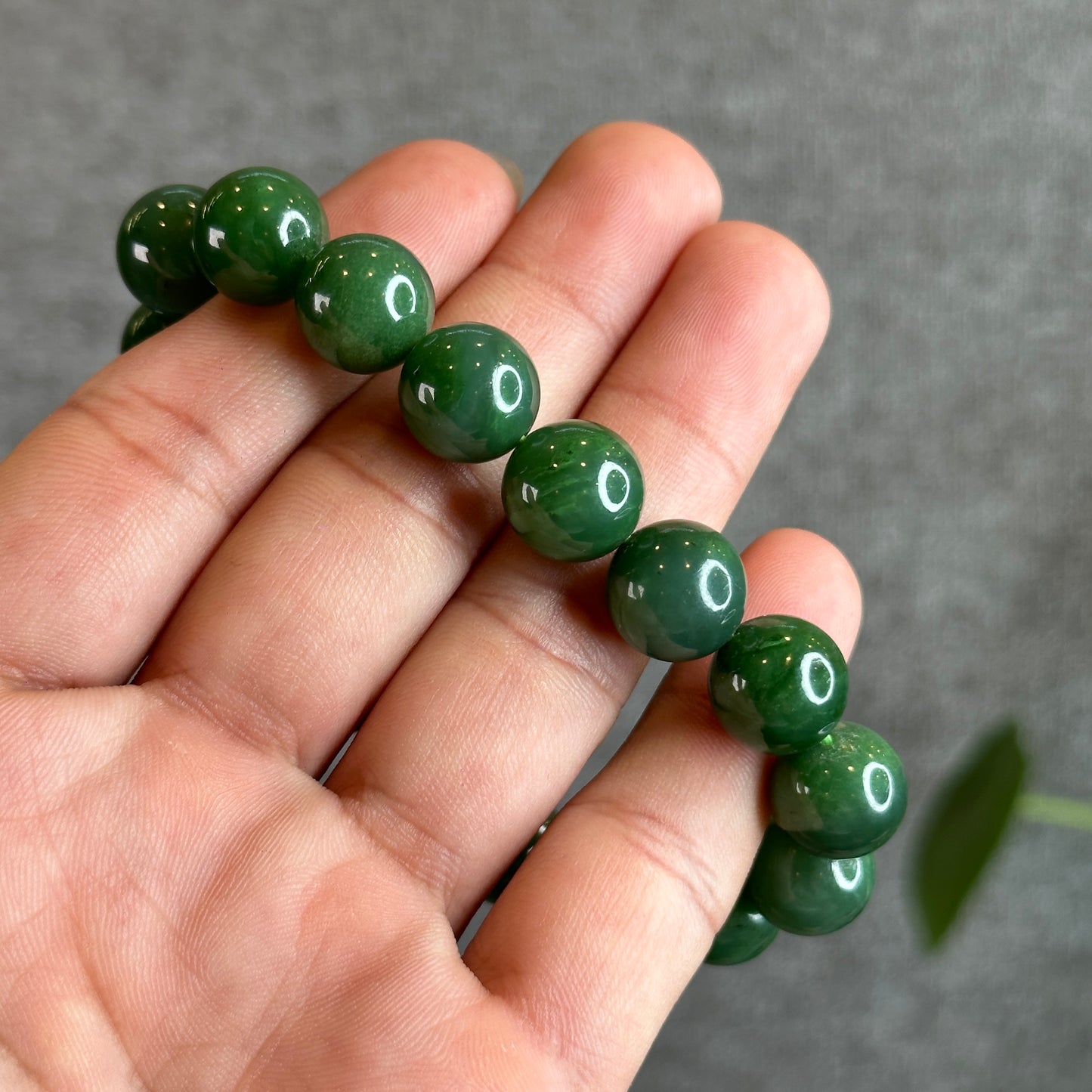 Natural Nephrite Jade Bracelet Size 11-12 mm