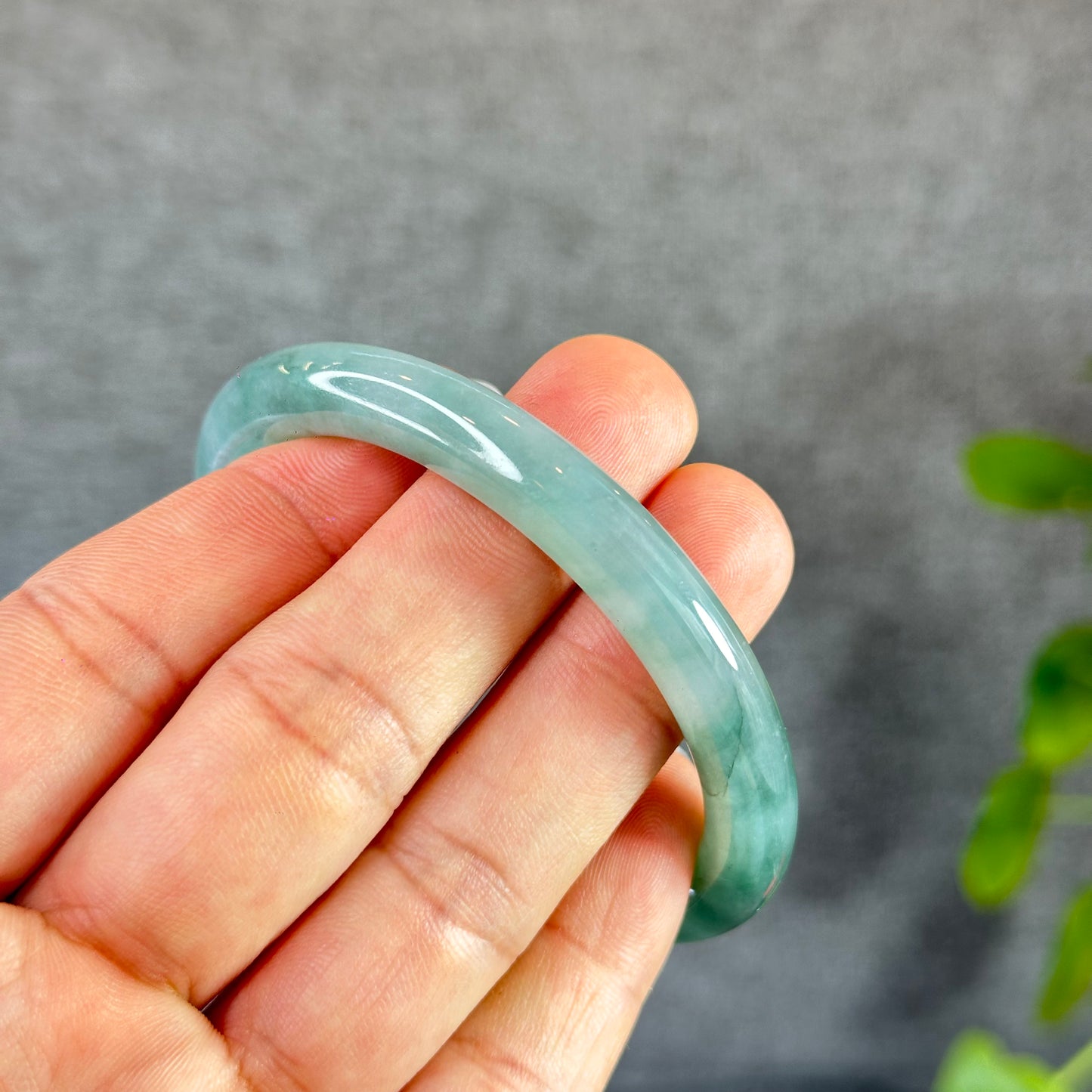 Moss Green Ivory White Natural Jadeite Jade Bangle Chopstick Style Size 55.5 mm