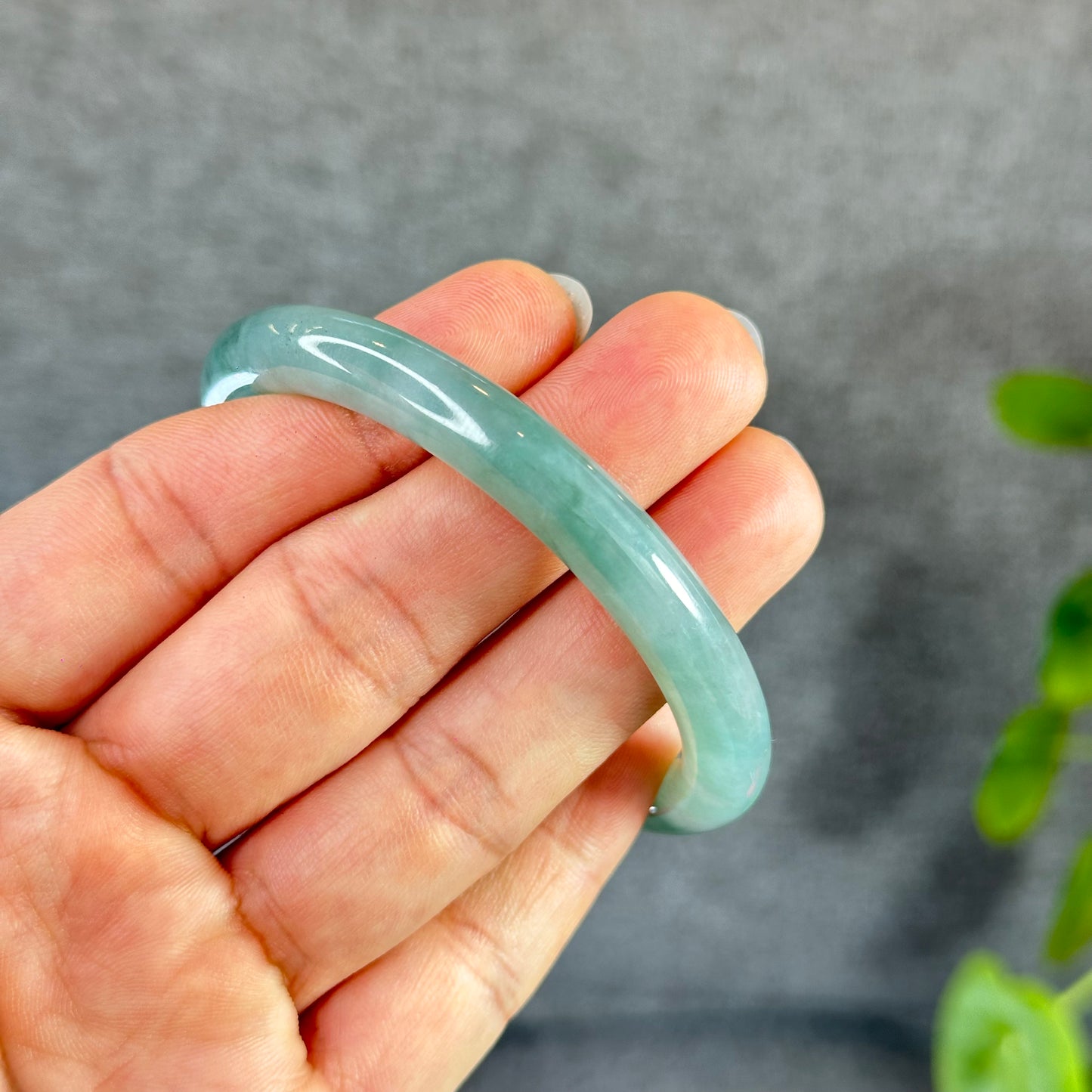 Moss Green Ivory White Natural Jadeite Jade Bangle Chopstick Style Size 55.5 mm