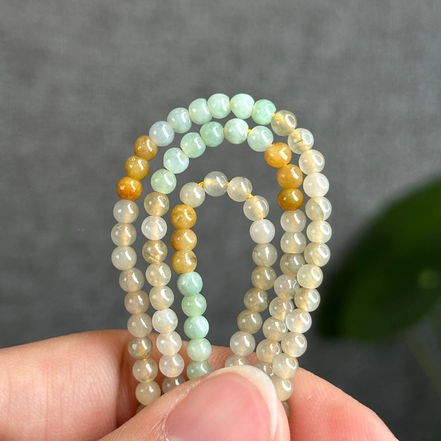 Bracelet triple enveloppe en jade jadéite multicolore orange taille 3,5-4 mm