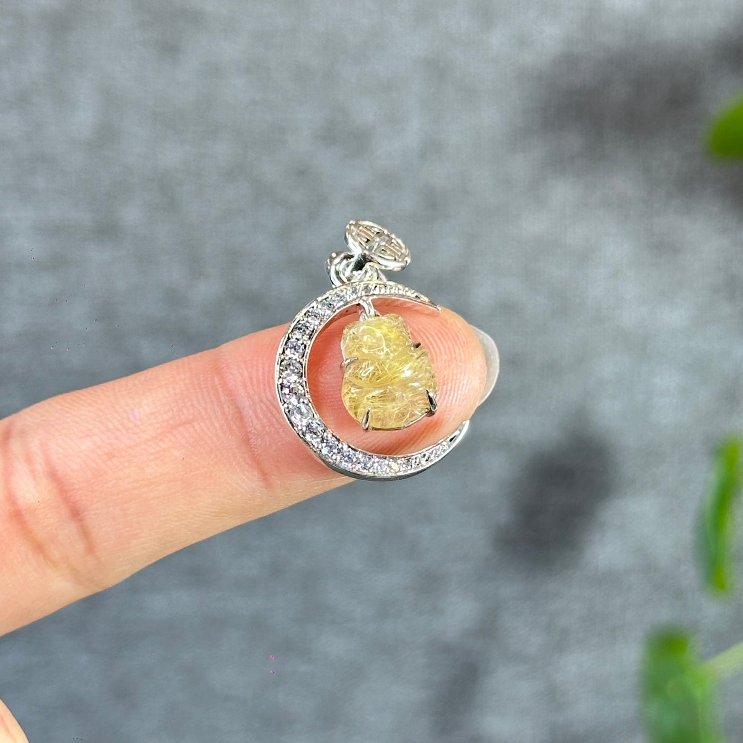 Ho Ly Natural Golden Rutilated Quartz Pendant In Moon Gold Platted Silver Setting