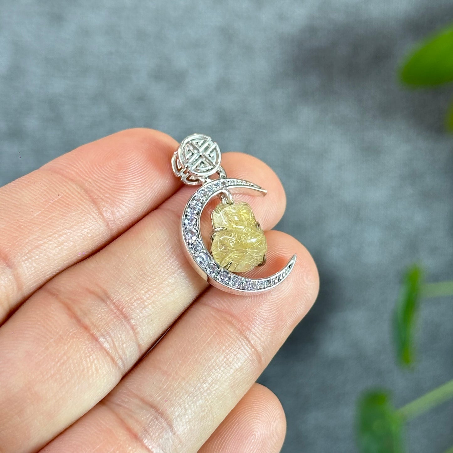 Ho Ly Natural Golden Rutilated Quartz Pendant In Moon Gold Platted Silver Setting