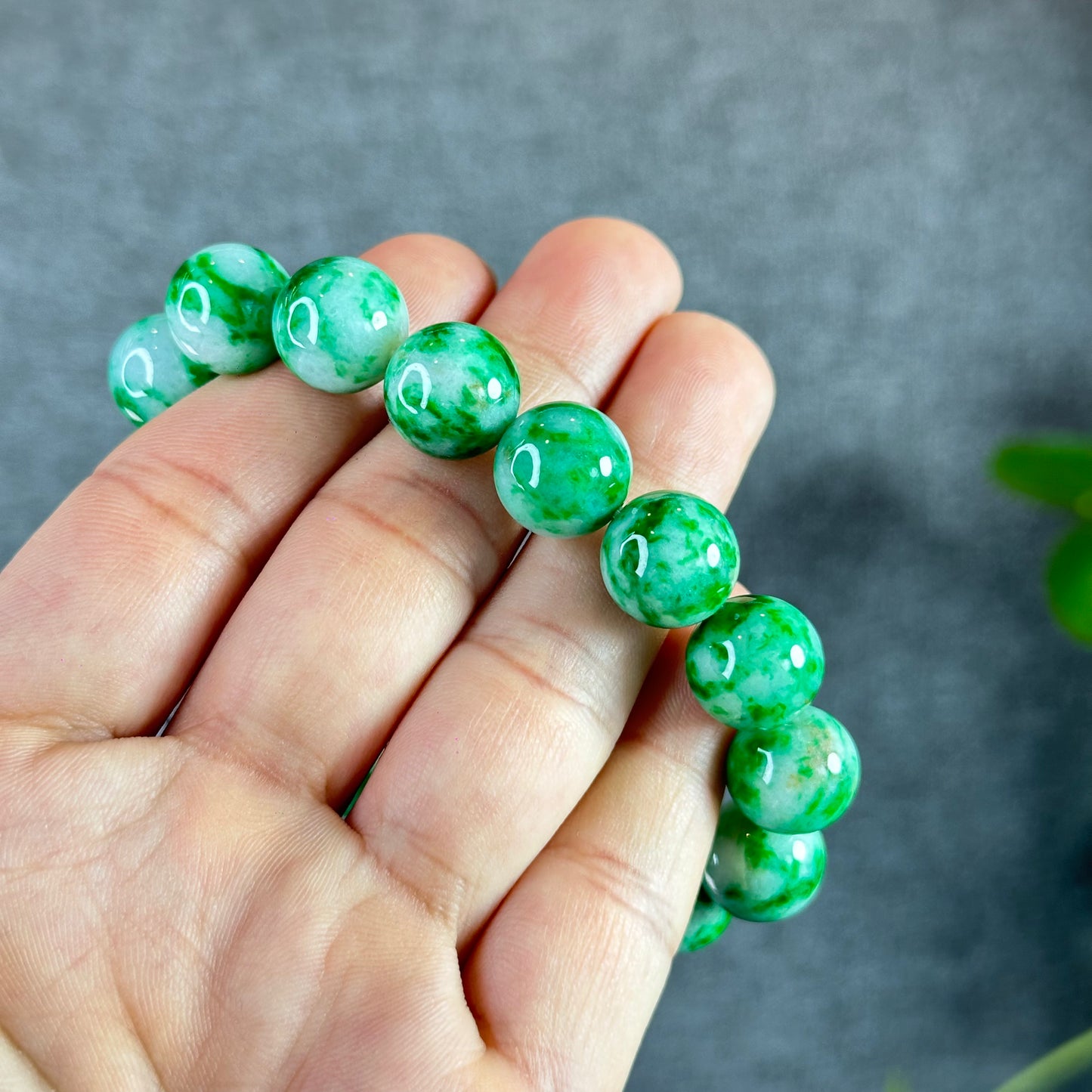Natural Bright Apple Green Natural Jadeite Jade Bracelet Type A Size 12.5 mm