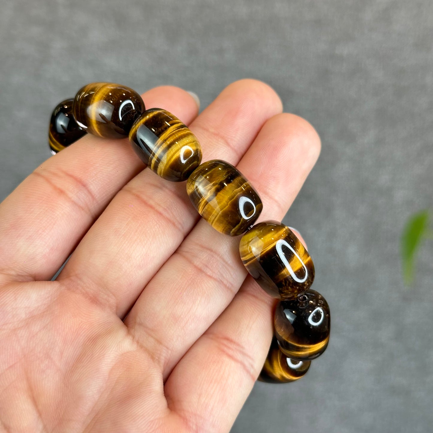 Lu Thong Natural Golden Brown Tiger Eye Bracelet Size 18 mm by 13 mm