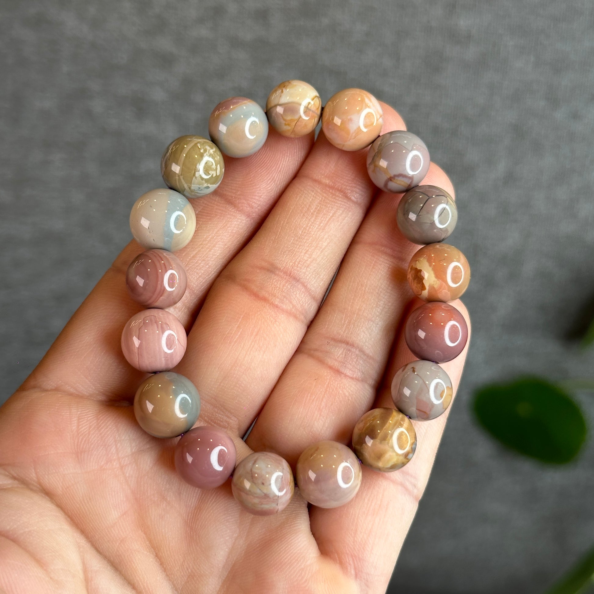 Alashan Agate Bracelet Size 11 mm | Mississauga Crystal Store