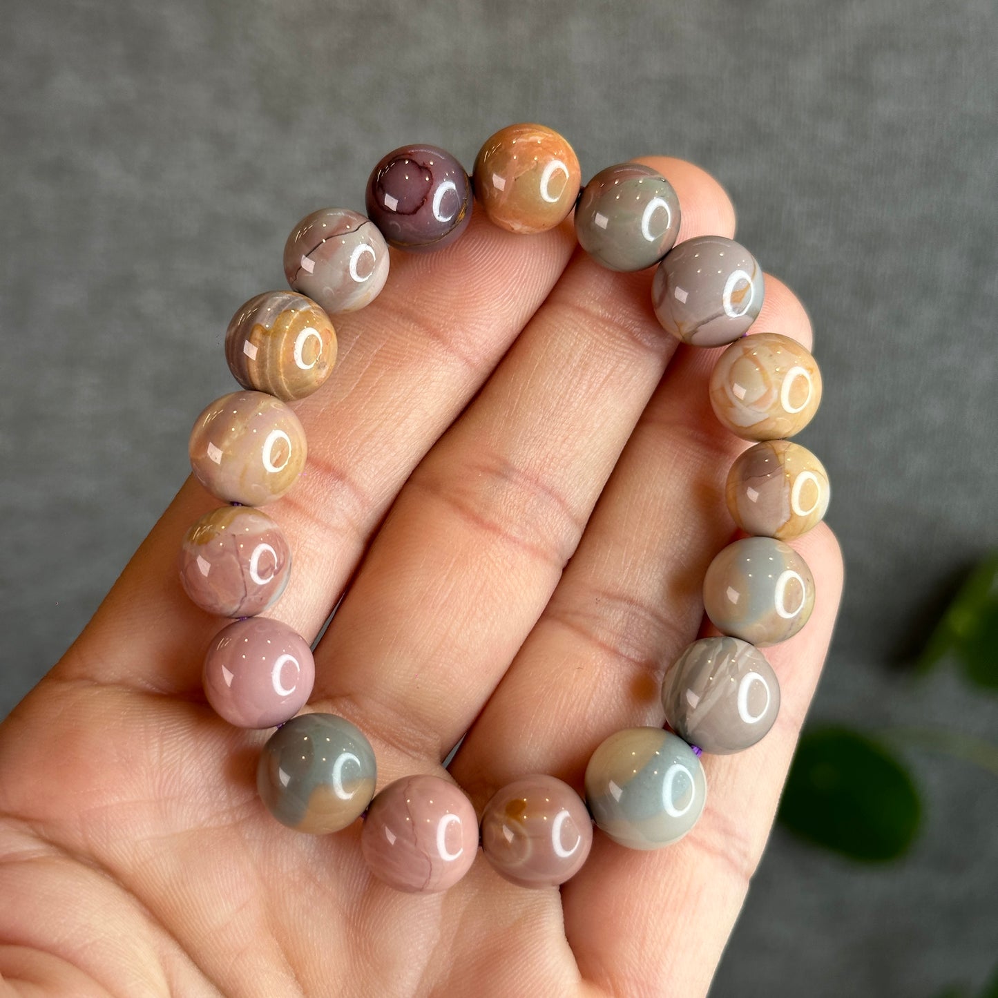 Natural Alashan Agate Bracelet Size 11 mm
