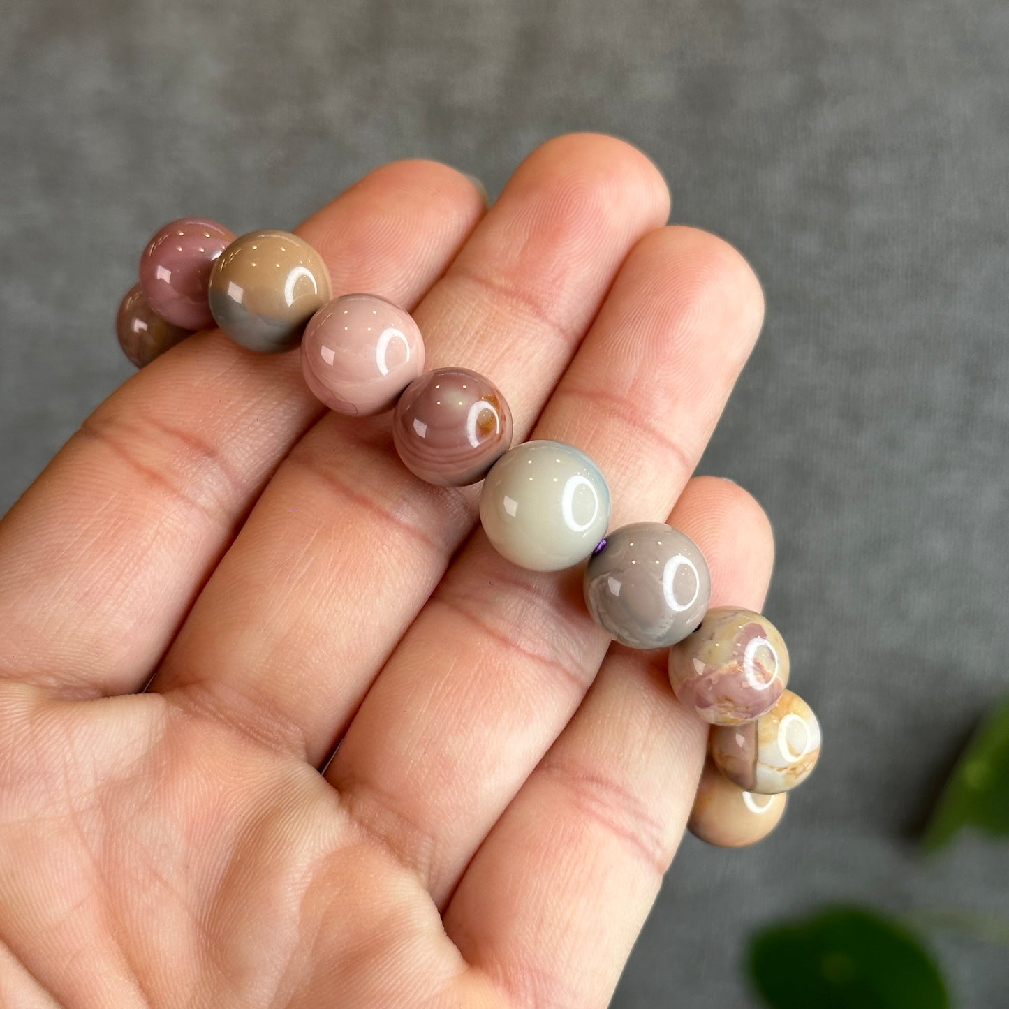 Natural Alashan Agate Bracelet Size 11 mm
