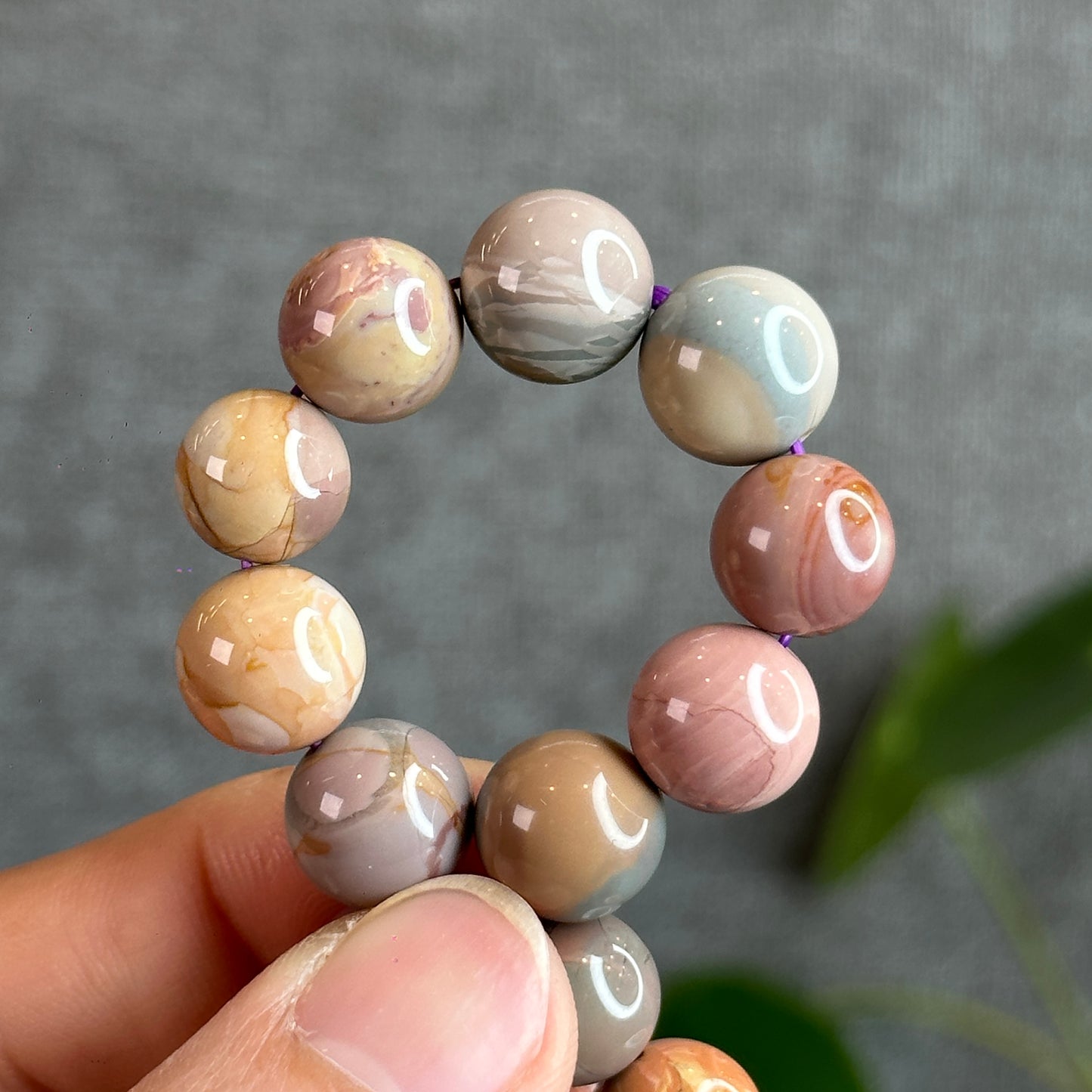 Natural Alashan Agate Bracelet Size 11 mm
