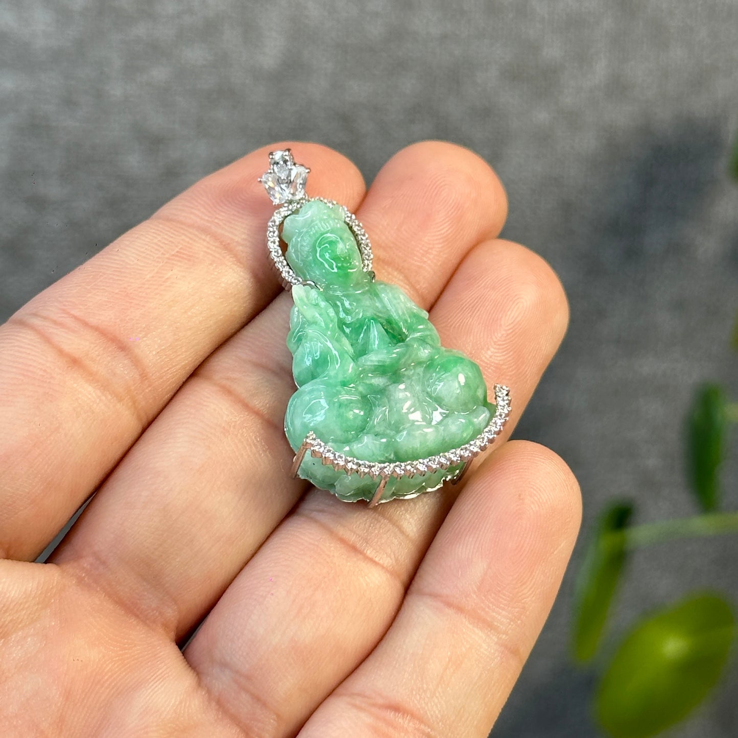 Guan Yin (Quan The Am) Buddha Natural Imperial Green Jadeite Jade Pendant in 10k White Gold Setting