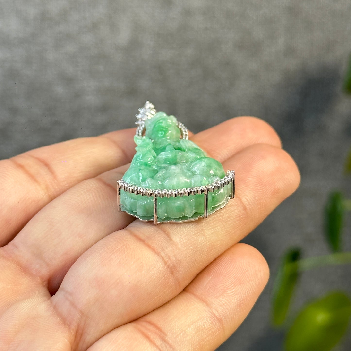 Guan Yin (Quan The Am) Buddha Natural Imperial Green Jadeite Jade Pendant in 10k White Gold Setting