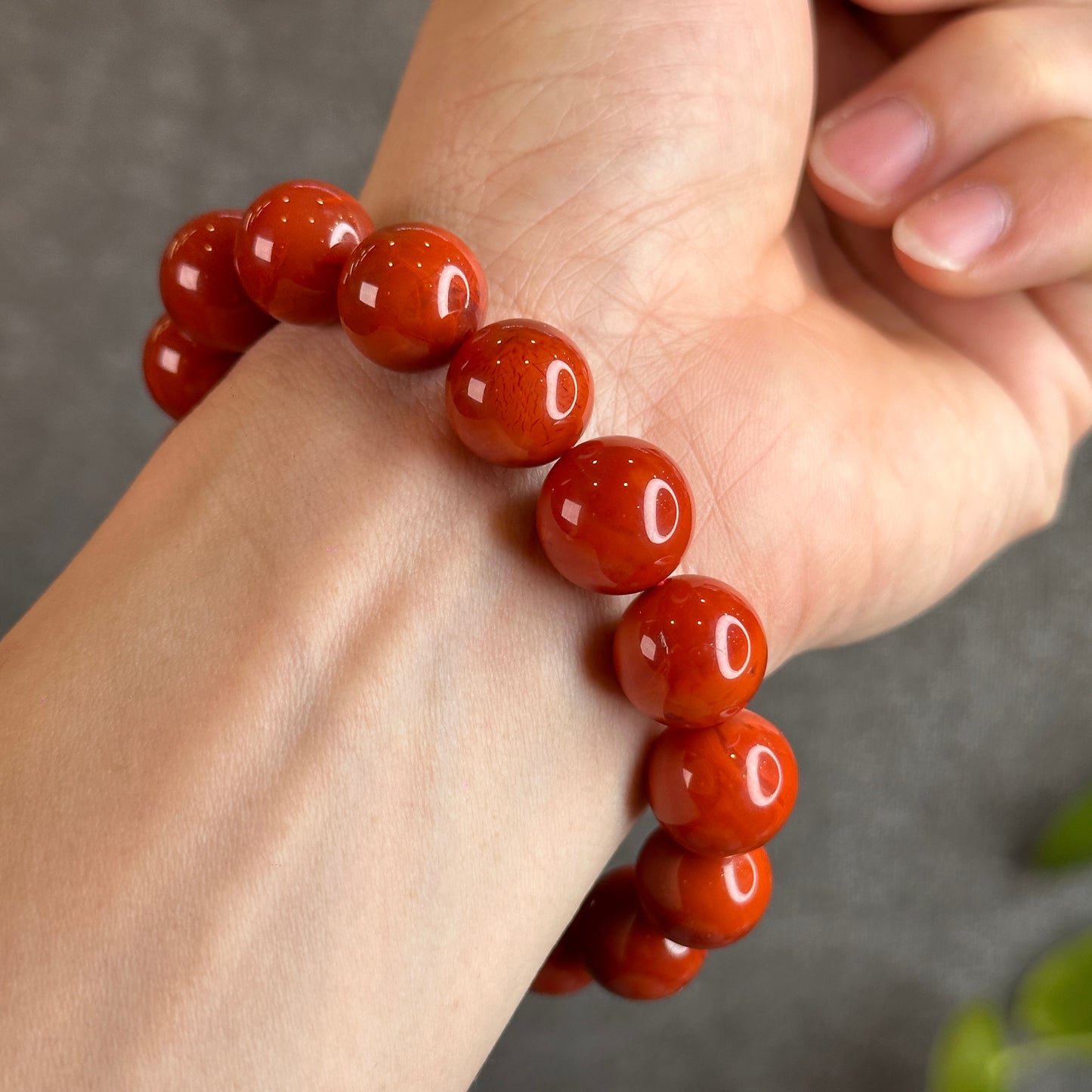 Natural Nan Hong Agate Bracelet Size 13 mm with Gem Review Certificate
