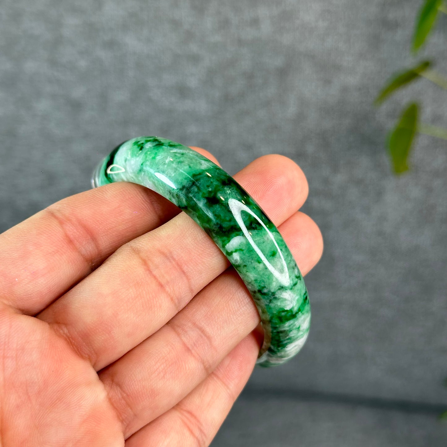 Natural Apple Green Jadeite Jade VIP Bangle Leaf Style Size 56 mm