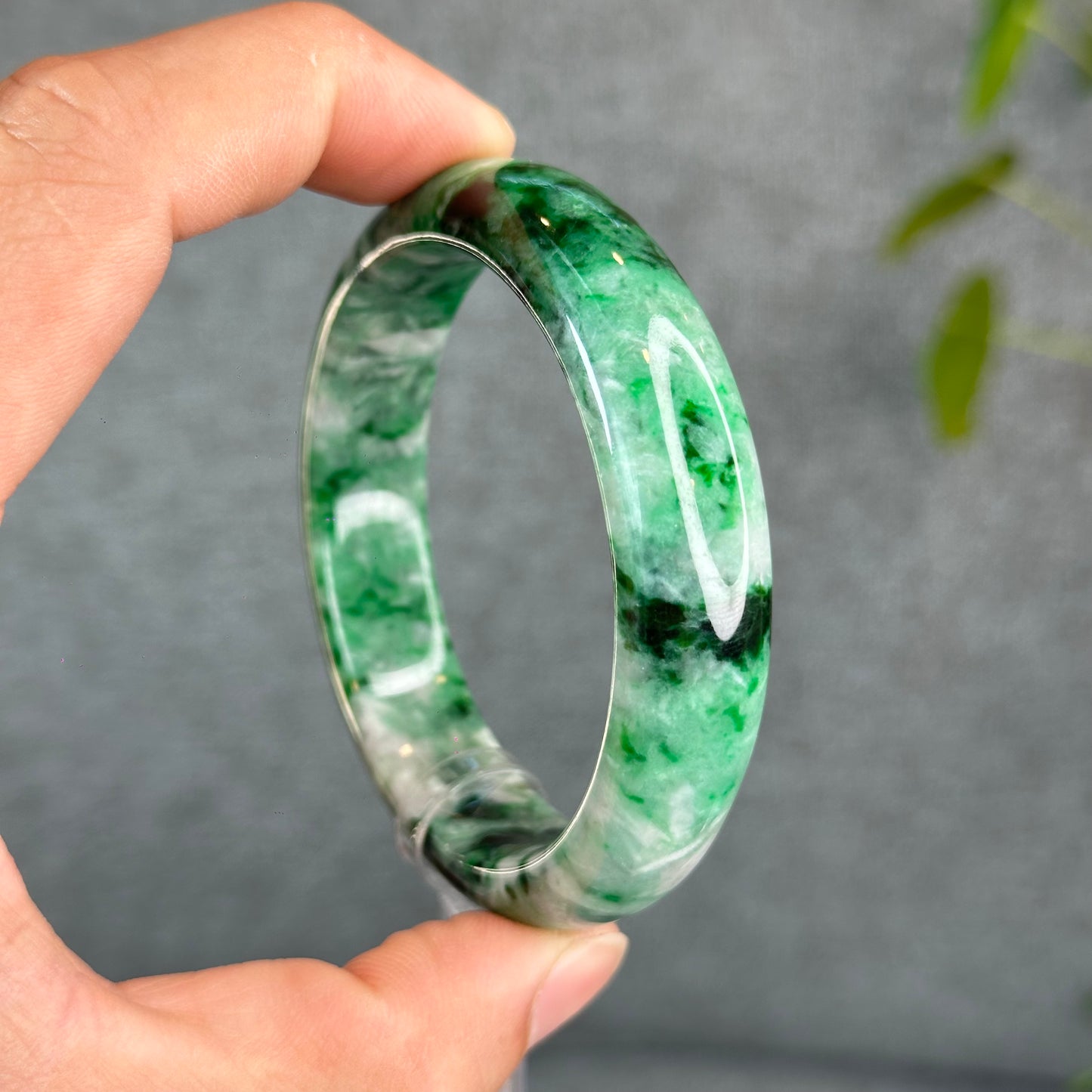 Natural Apple Green Jadeite Jade VIP Bangle Leaf Style Size 56 mm