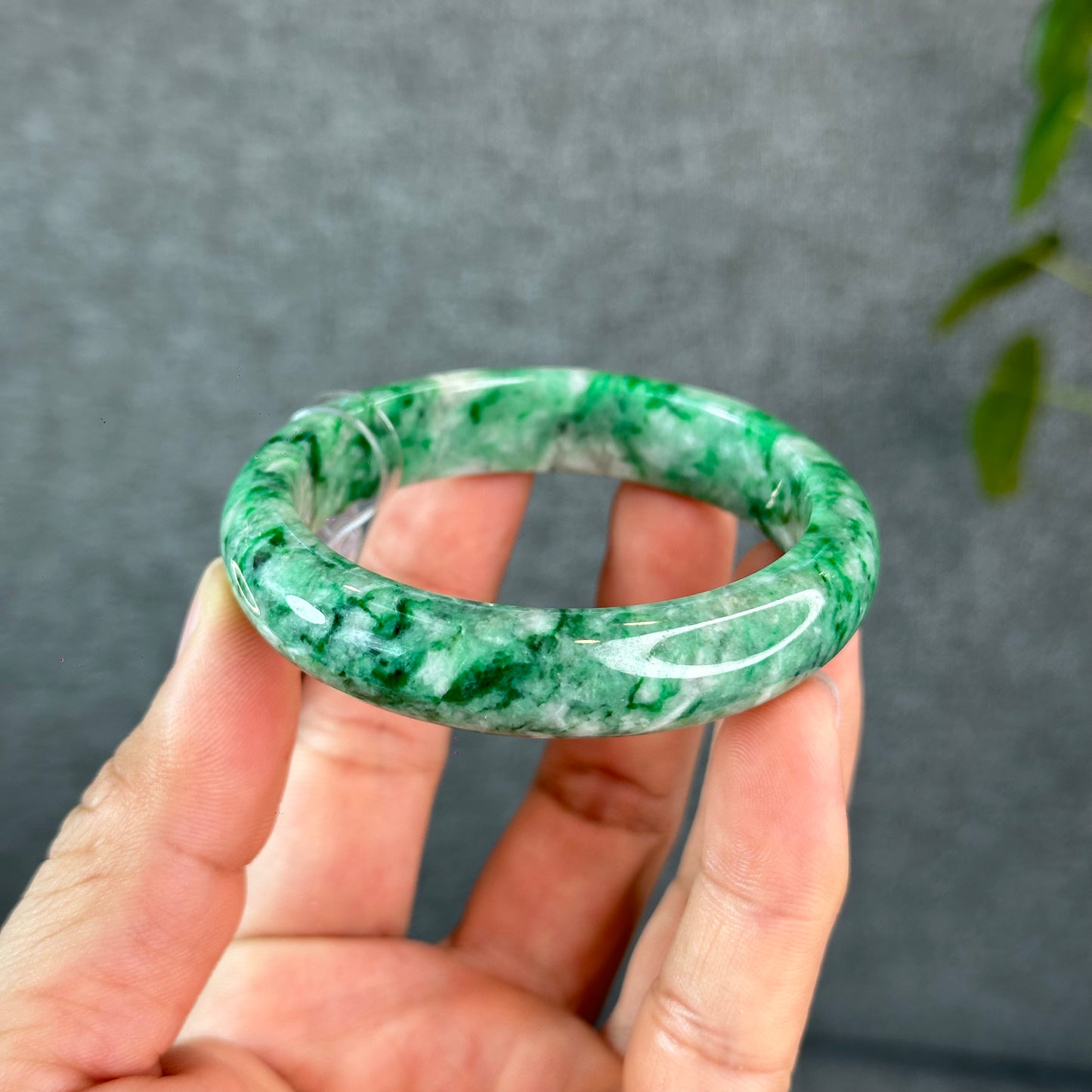 Natural Apple Green Jadeite Jade VIP Bangle Leaf Style Size 53 mm