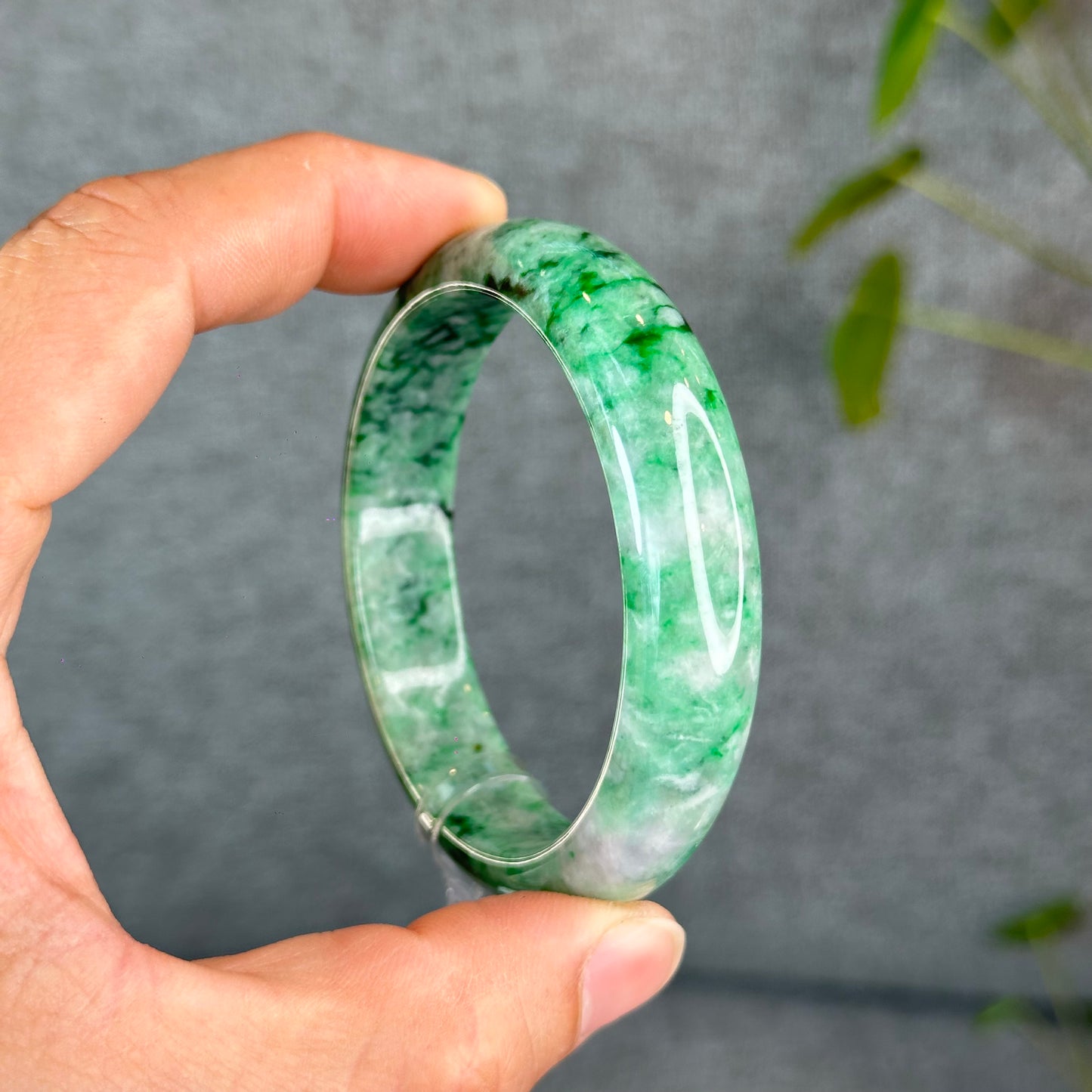 Natural Apple Green Jadeite Jade VIP Bangle Leaf Style Size 57 mm
