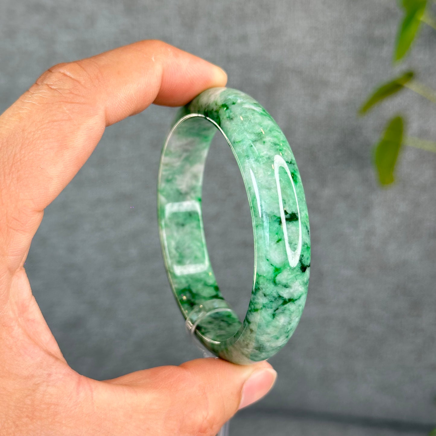 Natural Apple Green Jadeite Jade VIP Bangle Leaf Style Size 57 mm