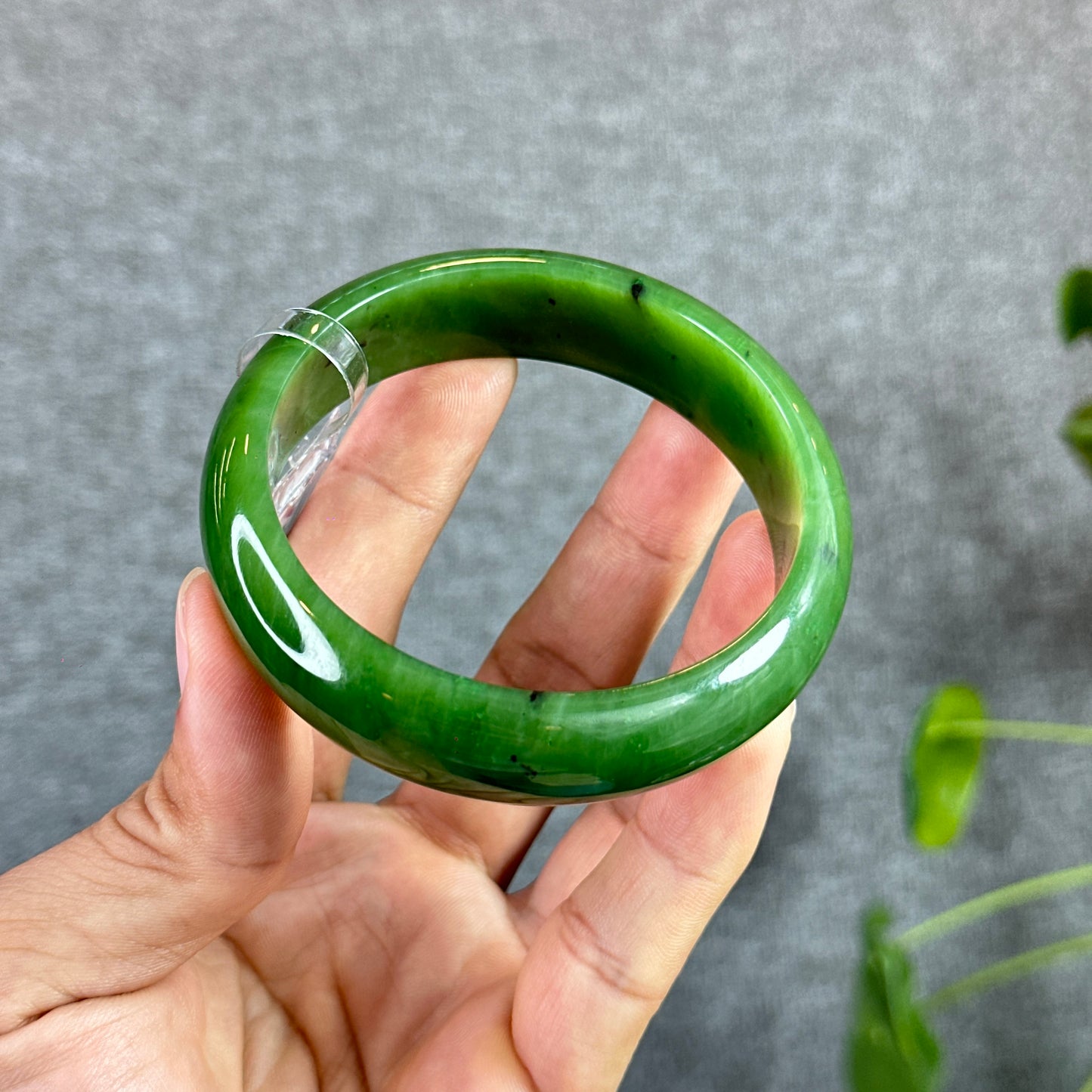 Natural Nephrite Jade Bangle Leaf Style Size 60.5 mm