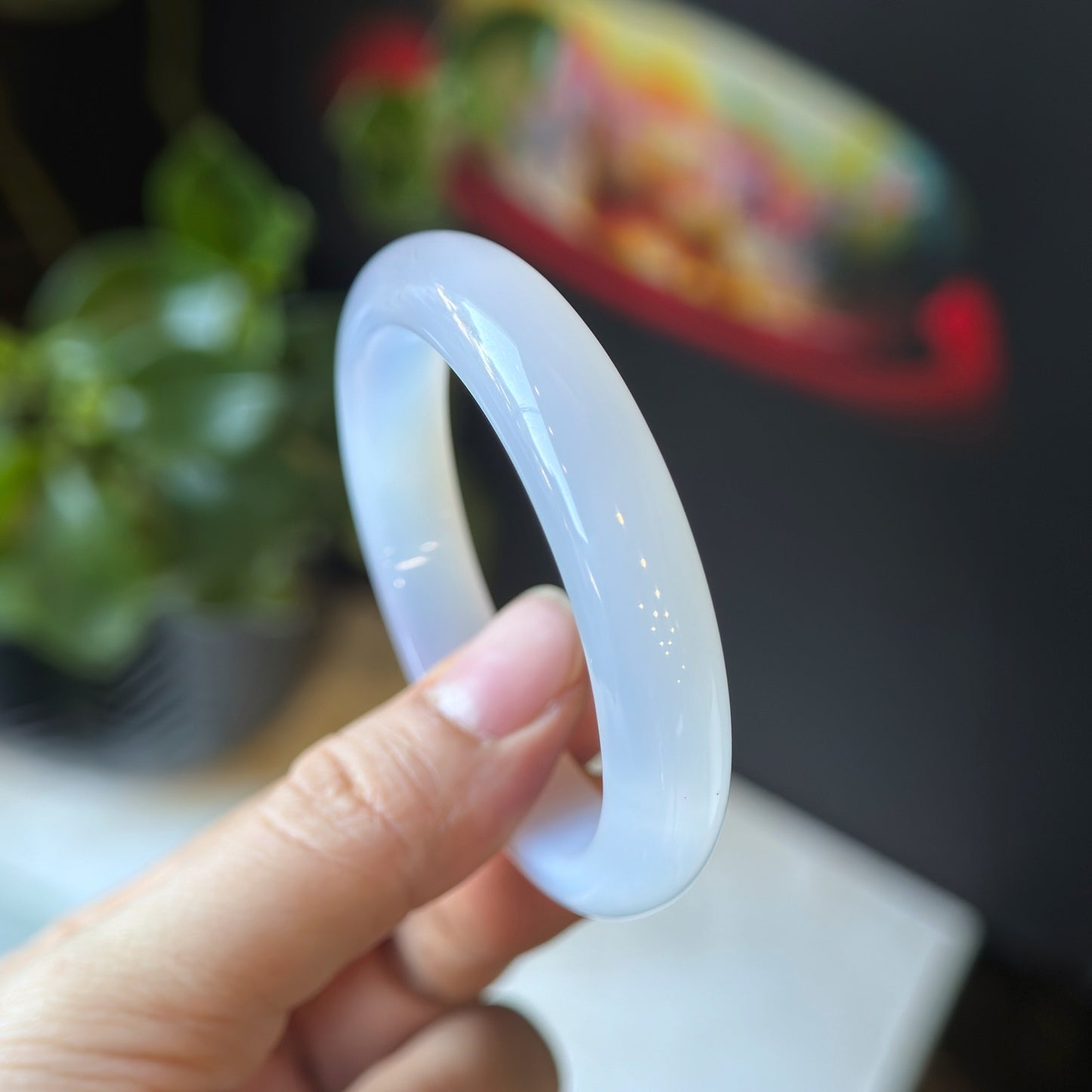 Natural White Agate Bangle Leaf Style Size 50 mm