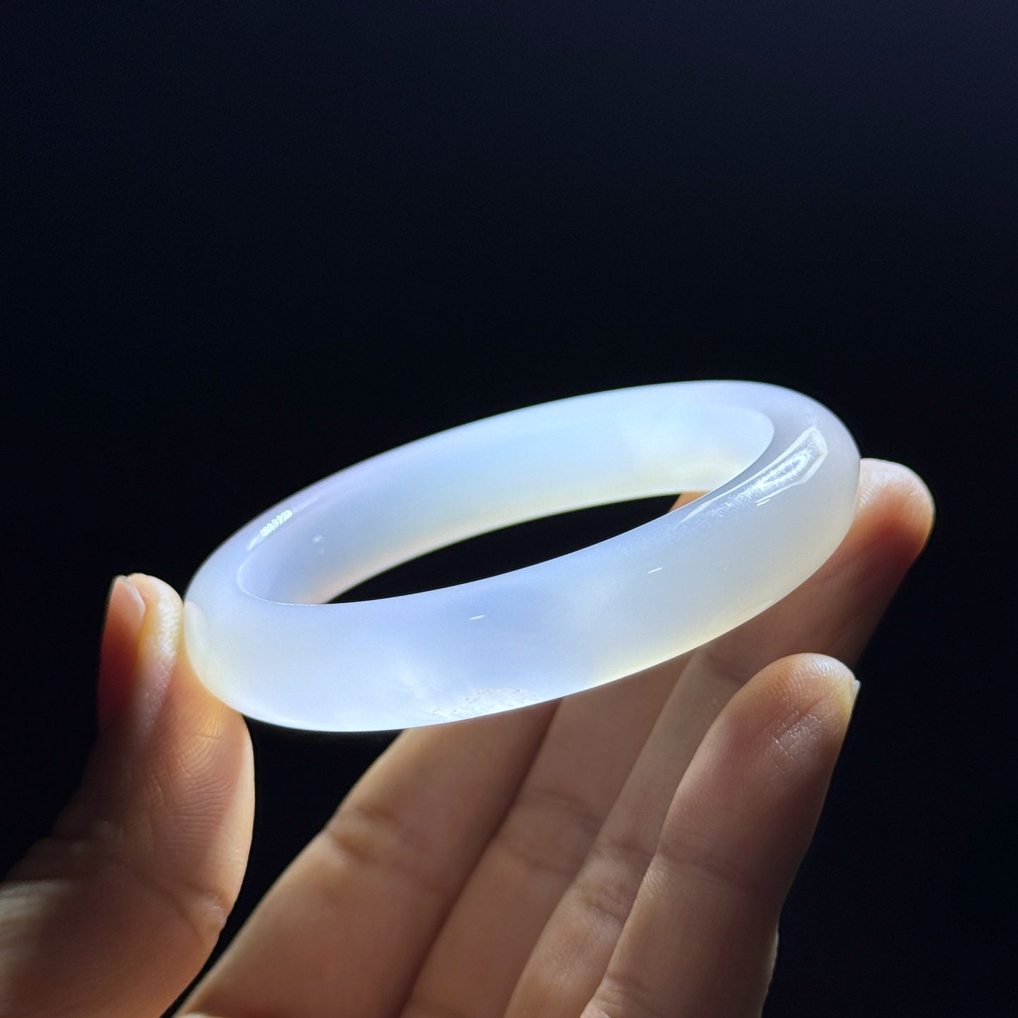 Natural White Agate Bangle Leaf Style Size 50 mm