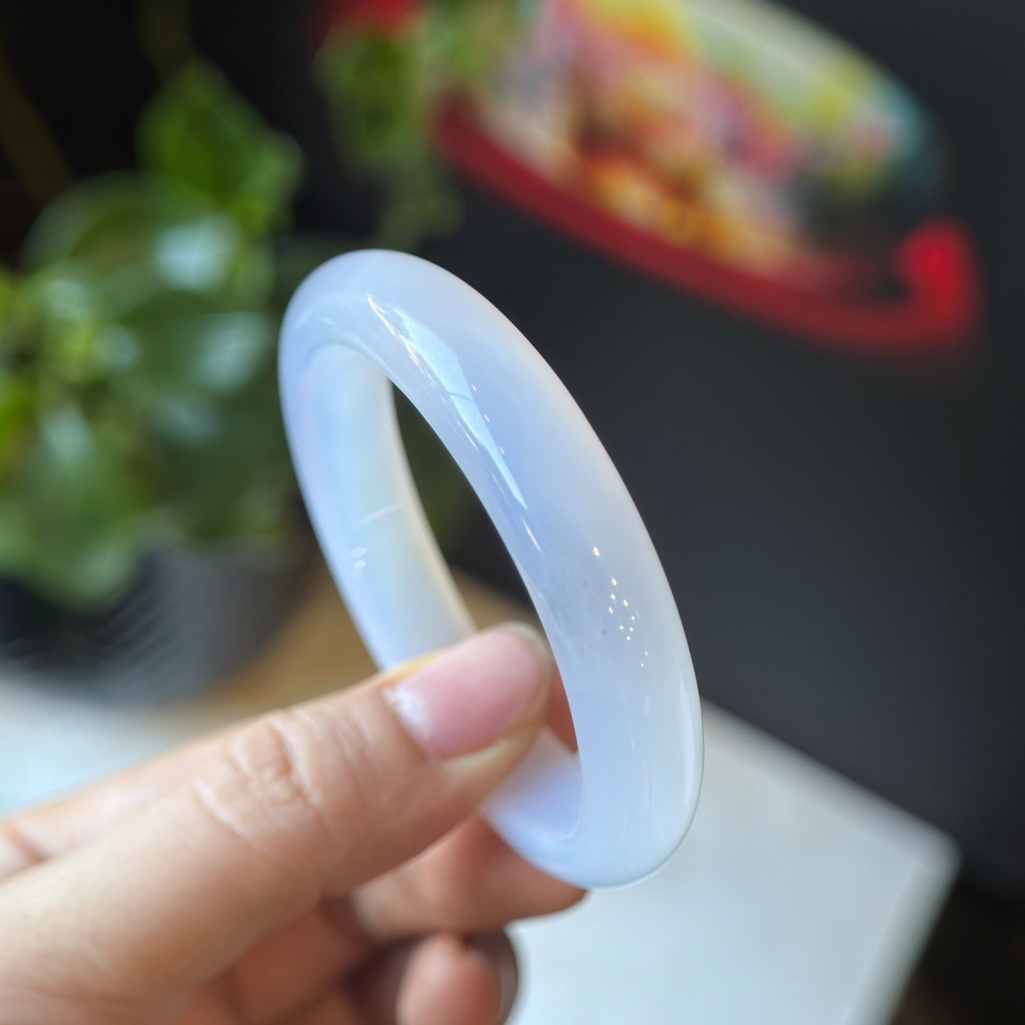 Natural White Agate Bangle Leaf Style Size 50 mm