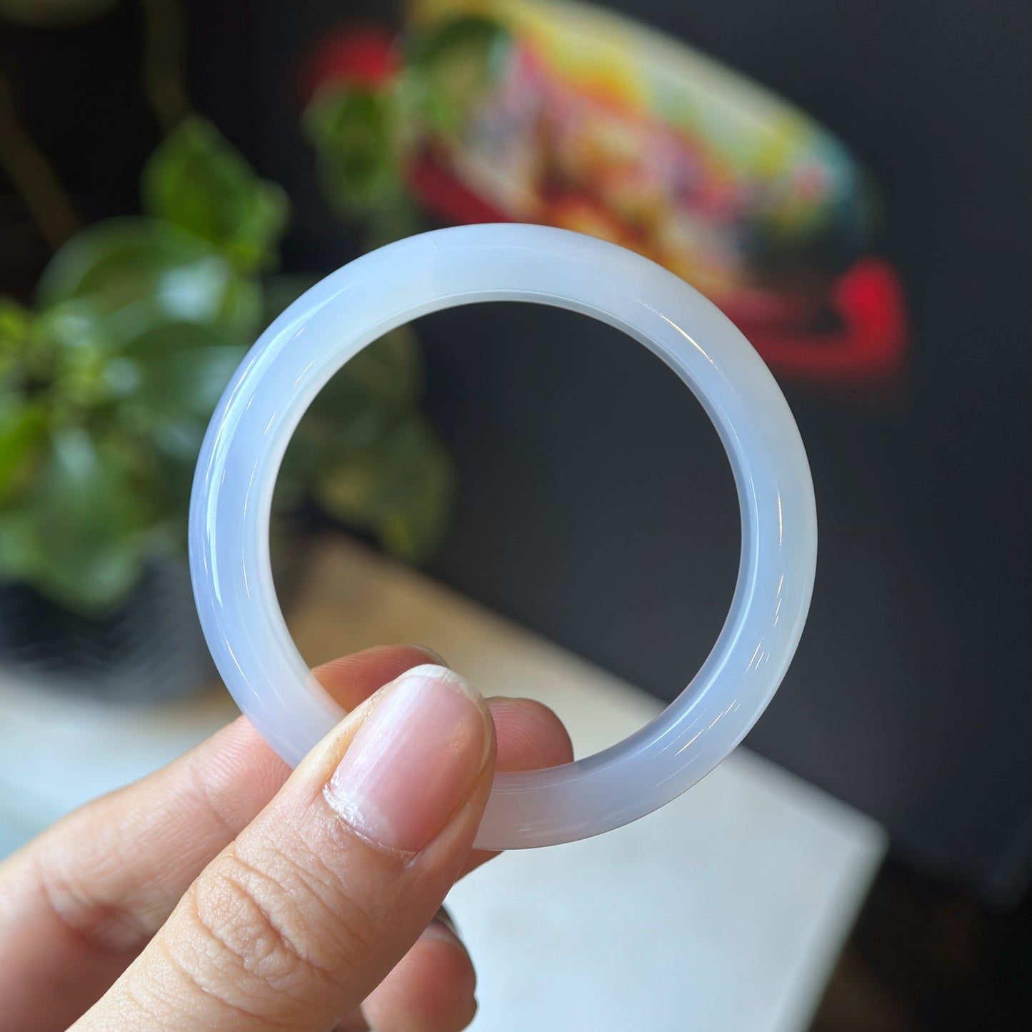 Natural White Agate Bangle Leaf Style Size 50 mm