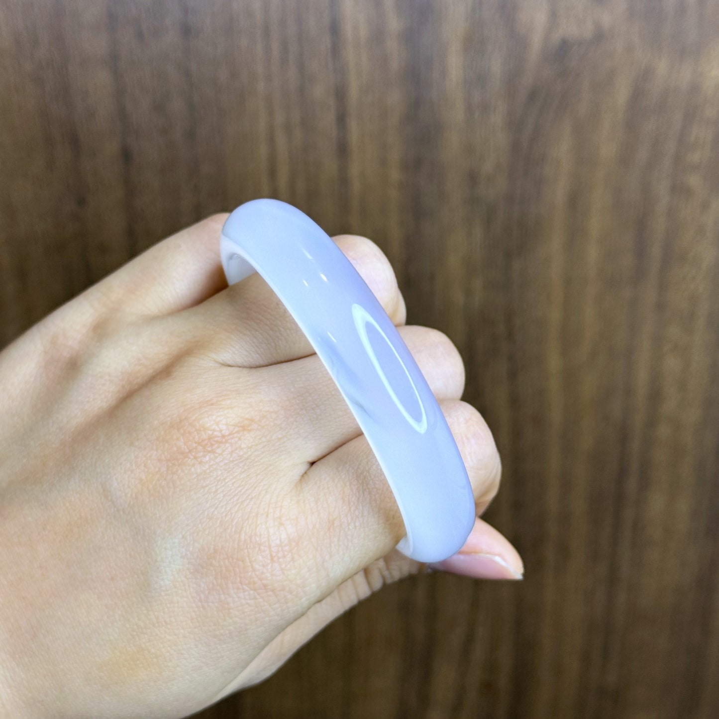 Natural White Agate Bangle Leaf Style Size 54 mm