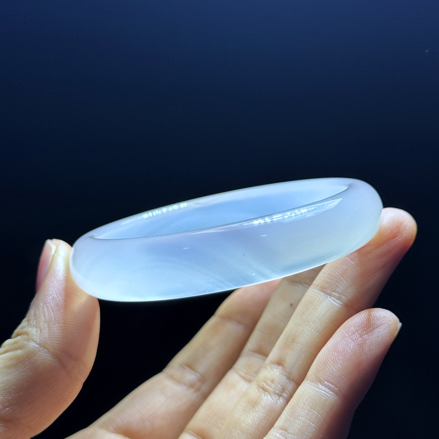 Natural White Agate Bangle Leaf Style Size 54 mm