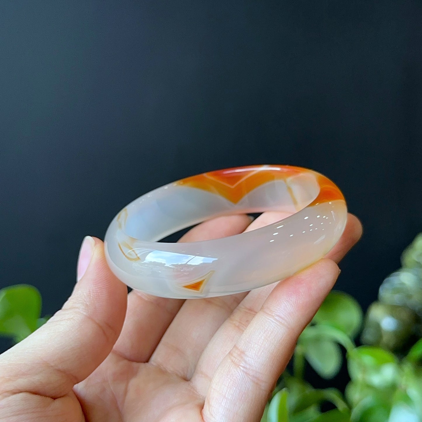 Natural Red Agate Bangle Leaf Style Size 57 mm