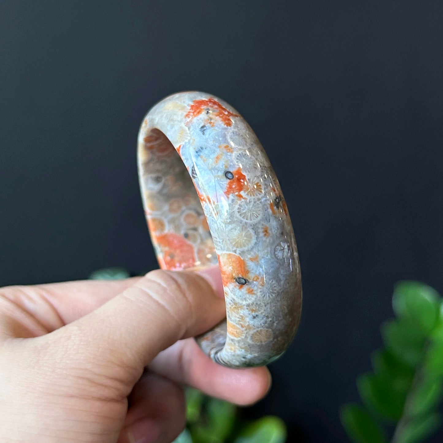 Natural Coral Bangle Leaf Style Sie 56 mm