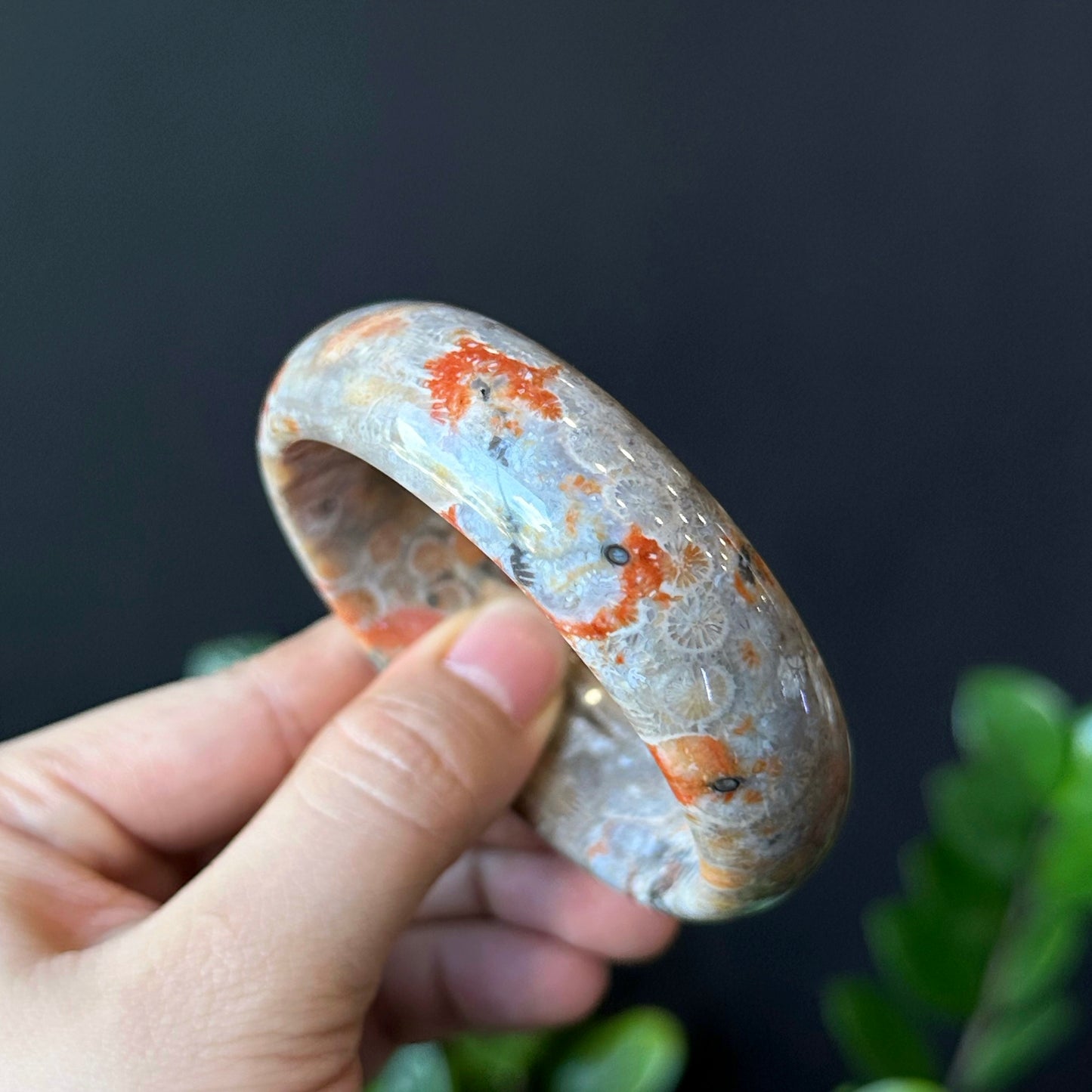 Natural Coral Bangle Leaf Style Sie 56 mm