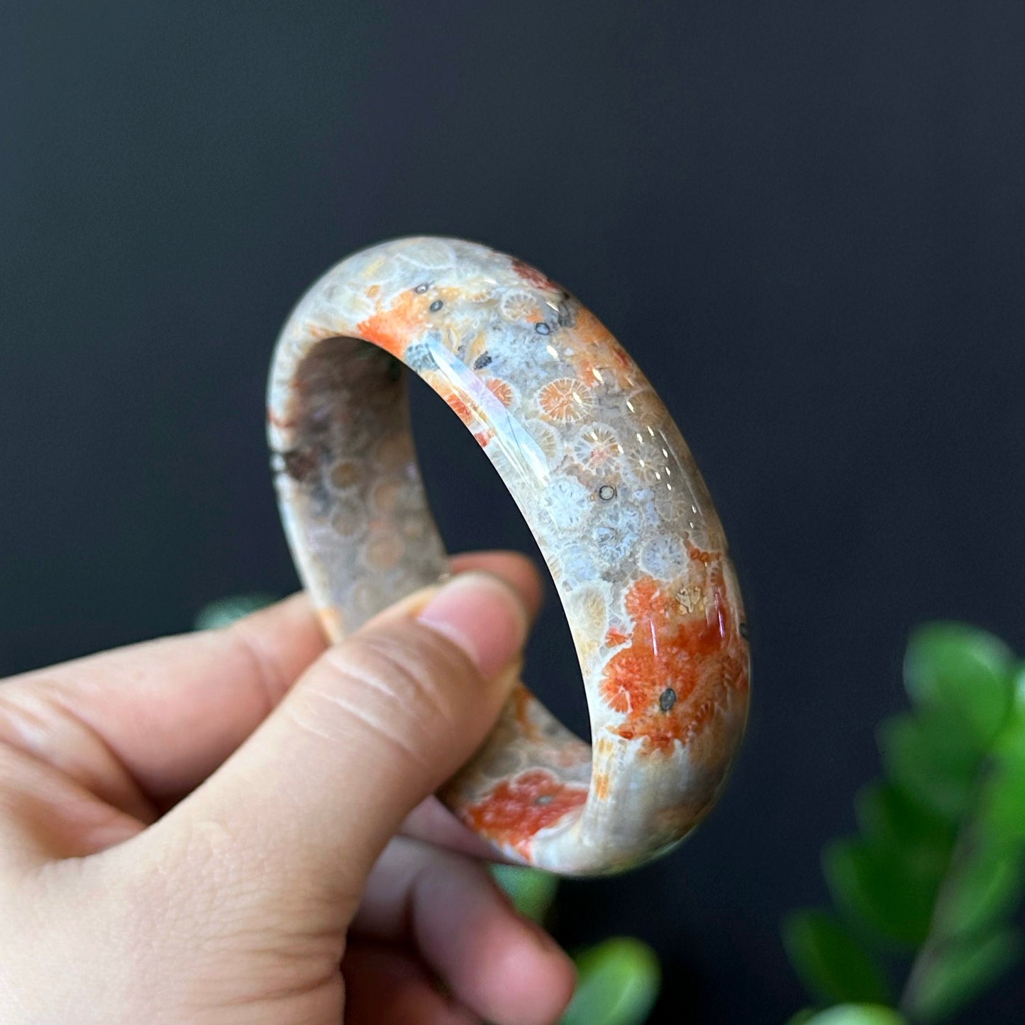 Natural Coral Bangle Leaf Style Sie 56 mm