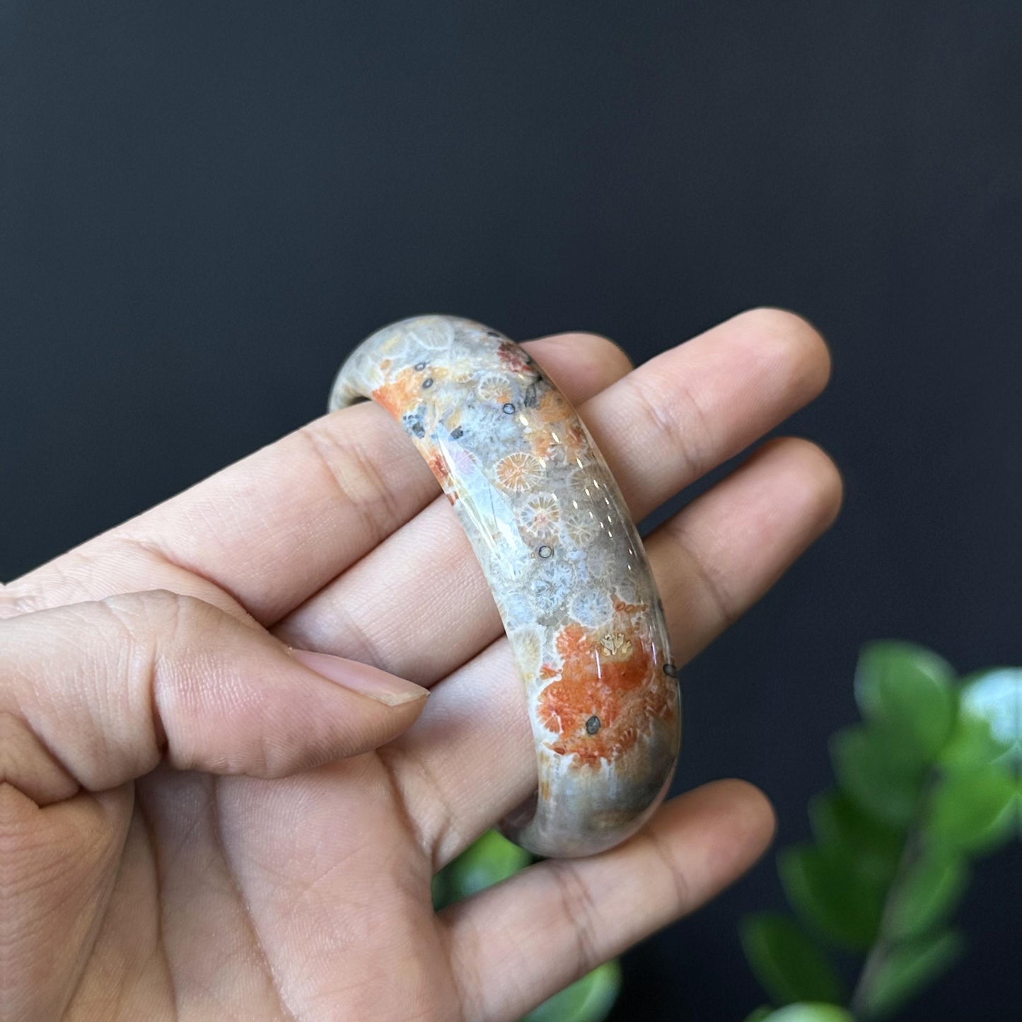 Natural Coral Bangle Leaf Style Sie 56 mm