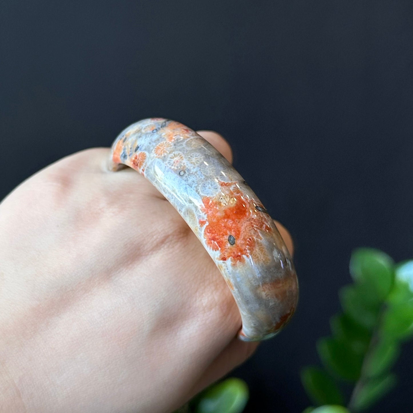 Natural Coral Bangle Leaf Style Sie 56 mm