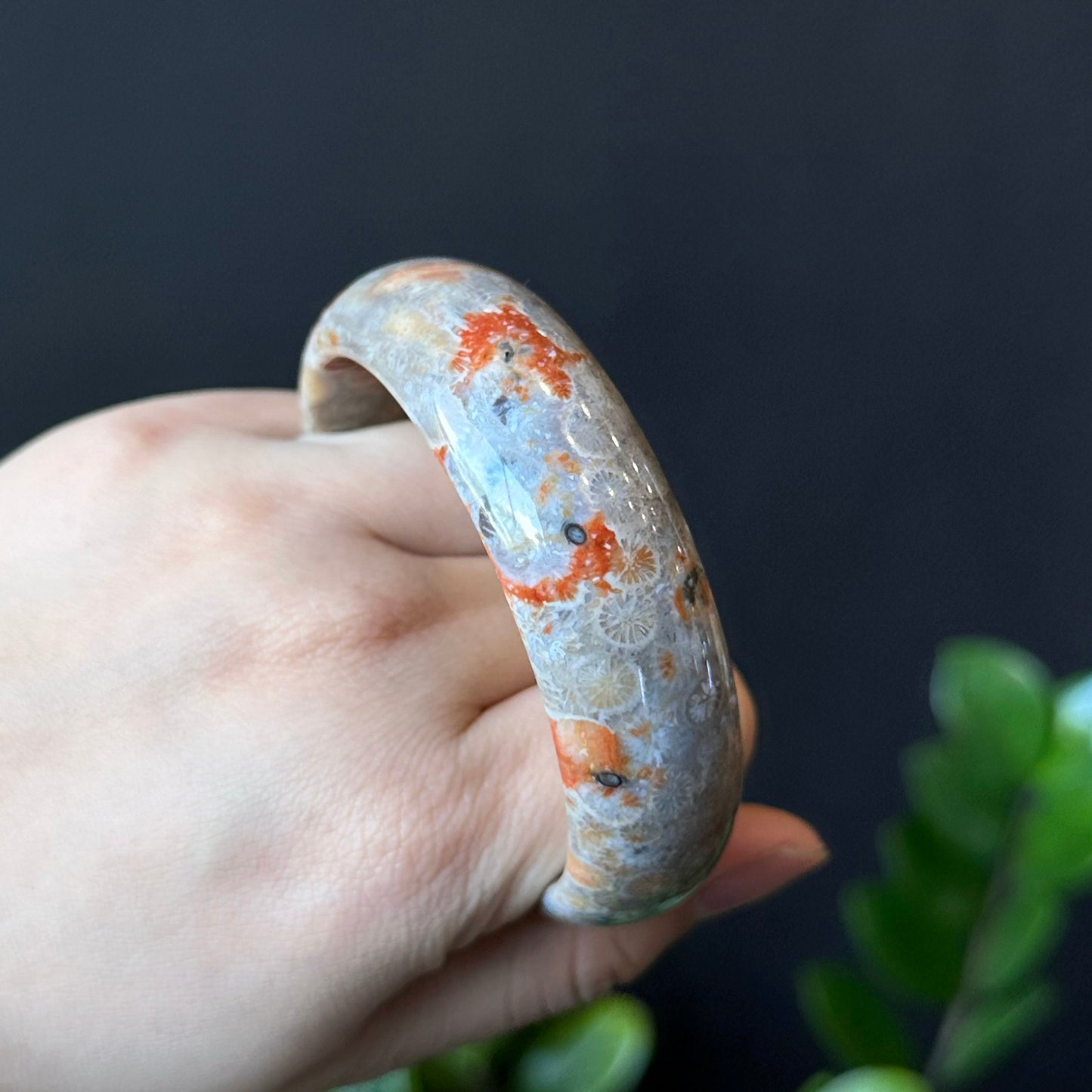 Natural Coral Bangle Leaf Style Sie 56 mm
