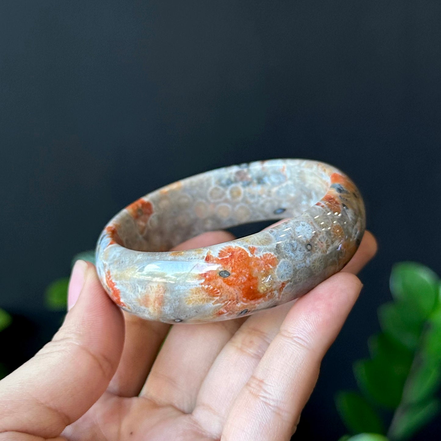 Natural Coral Bangle Leaf Style Sie 56 mm