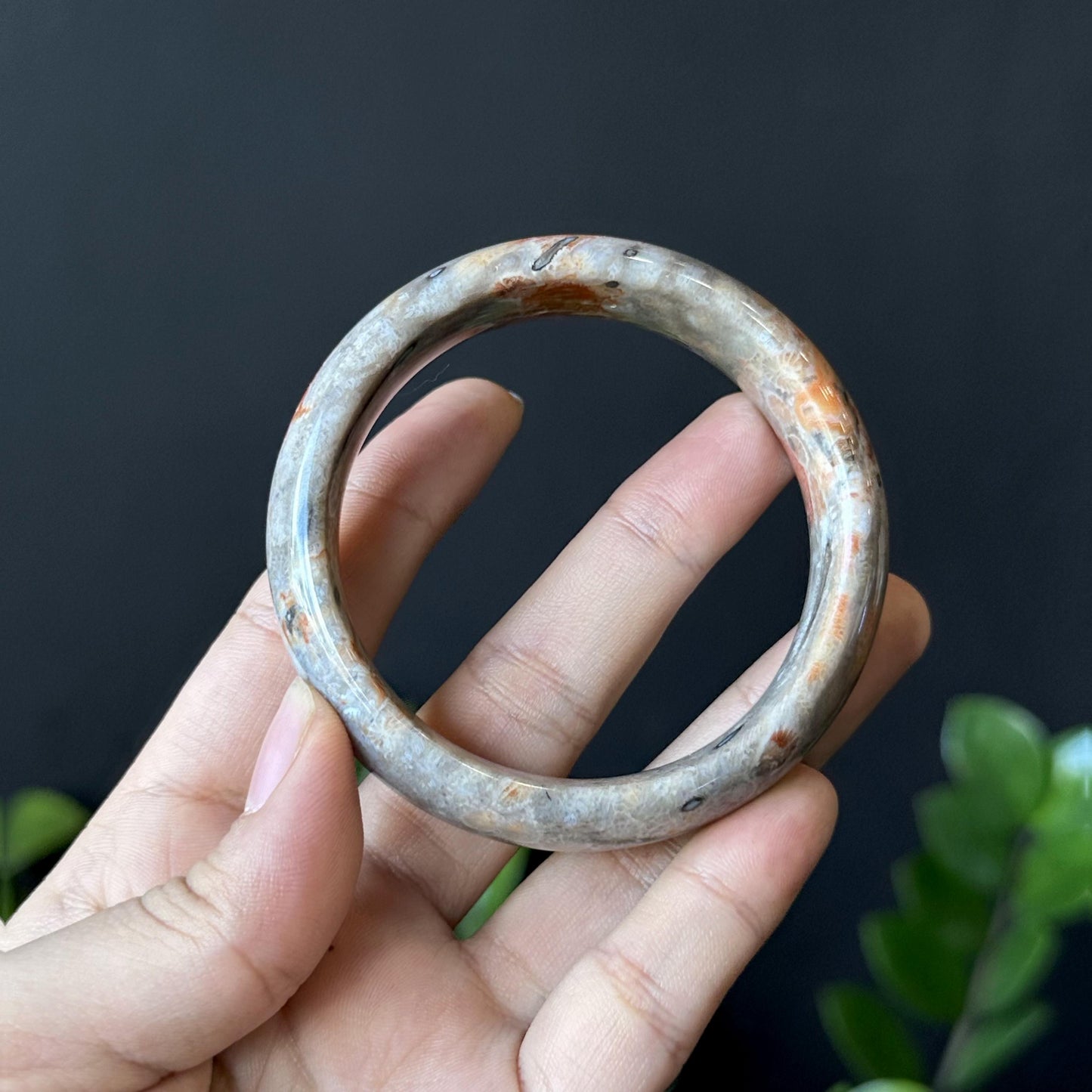 Natural Coral Bangle Leaf Style Sie 56 mm