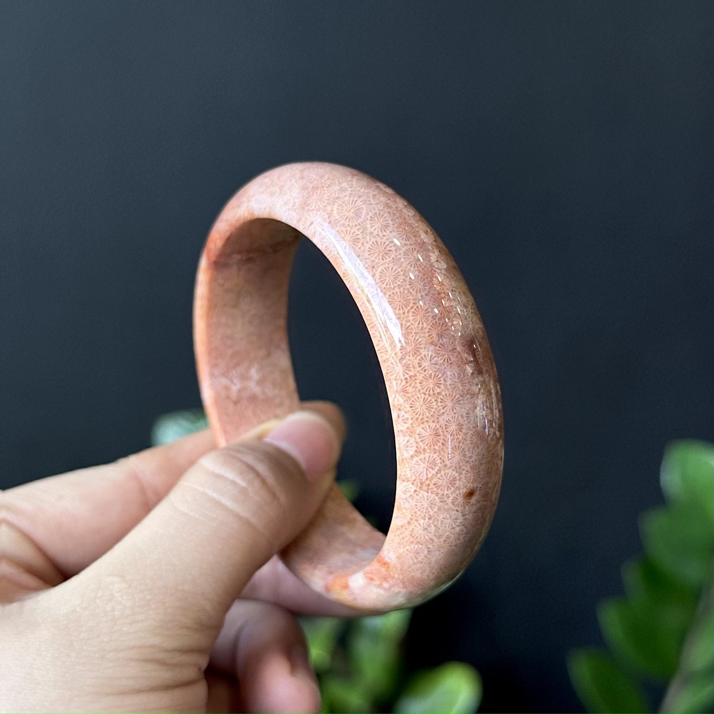 Natural Coral Bangle Leaf Style Sie 57 mm