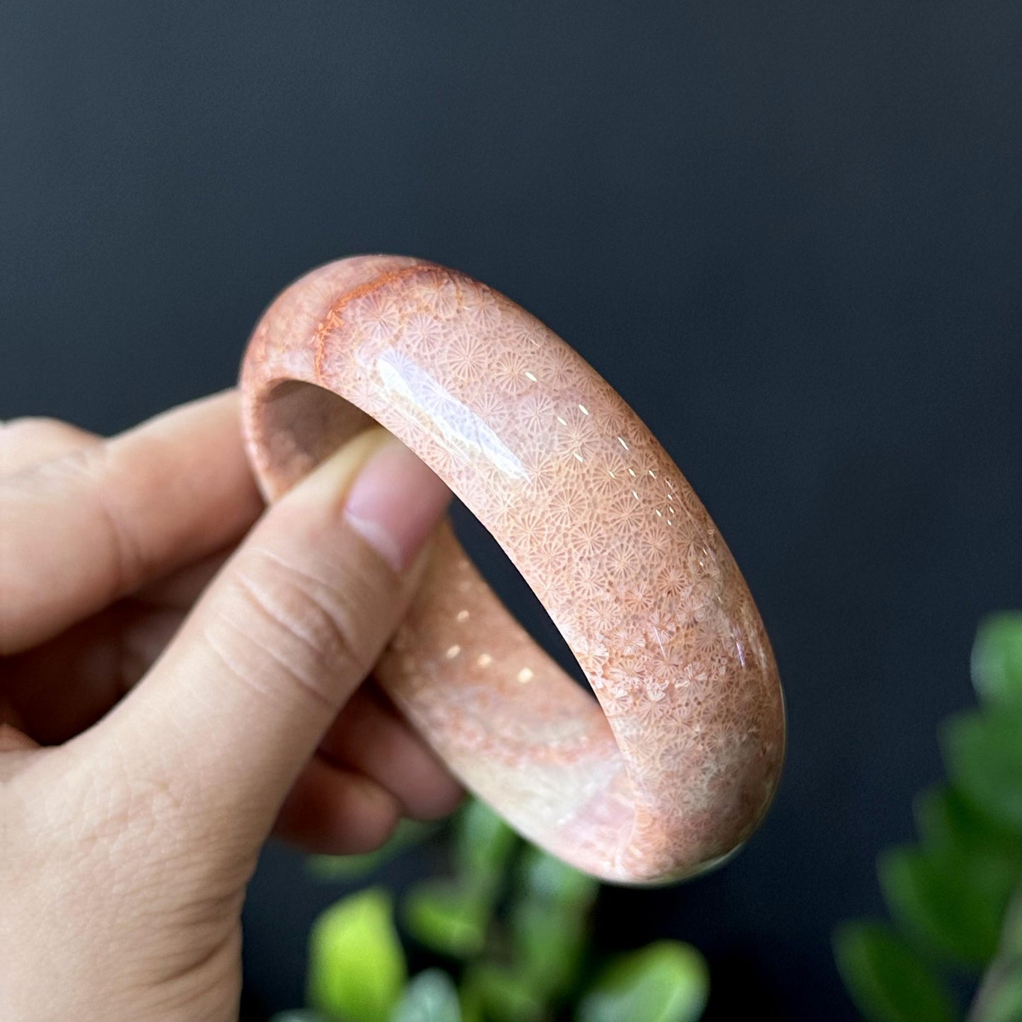 Natural Coral Bangle Leaf Style Sie 57 mm
