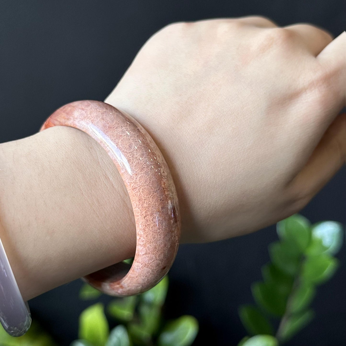 Natural Coral Bangle Leaf Style Sie 57 mm