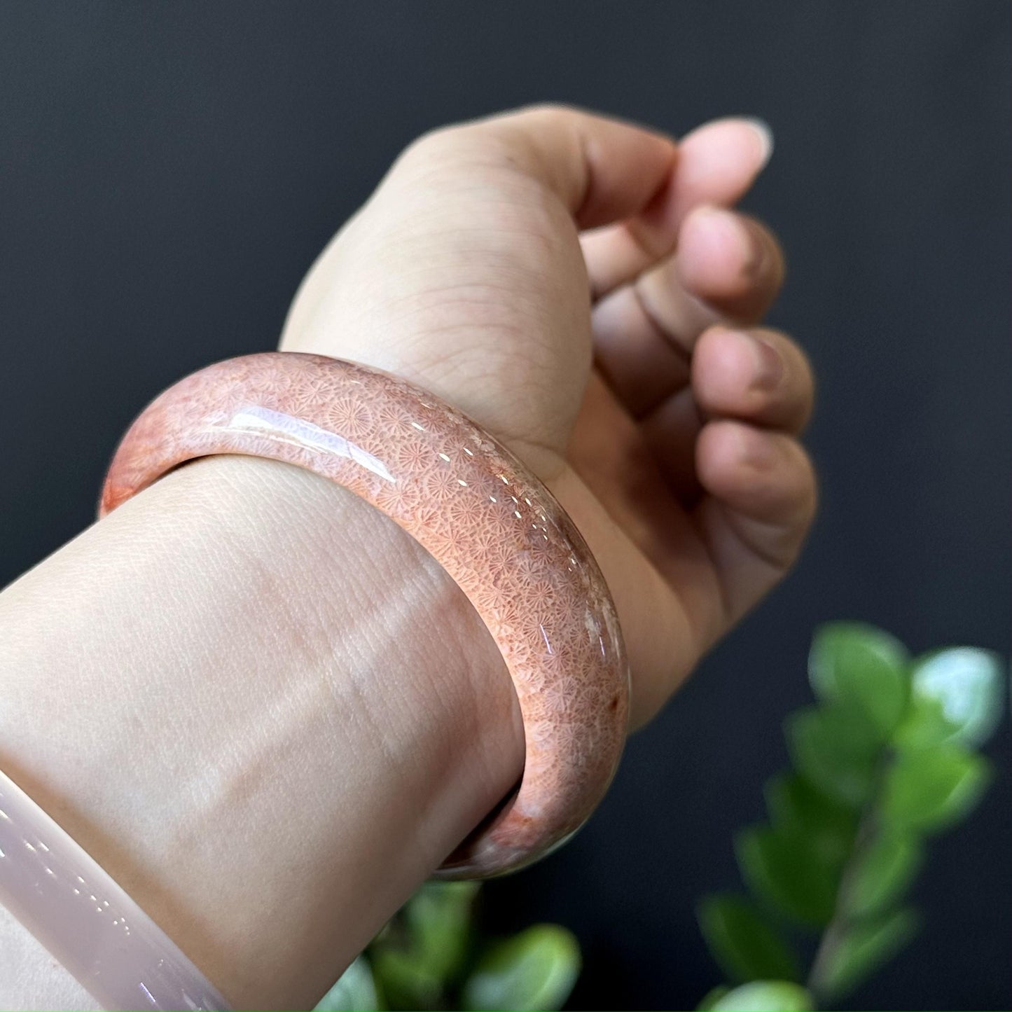 Natural Coral Bangle Leaf Style Sie 57 mm