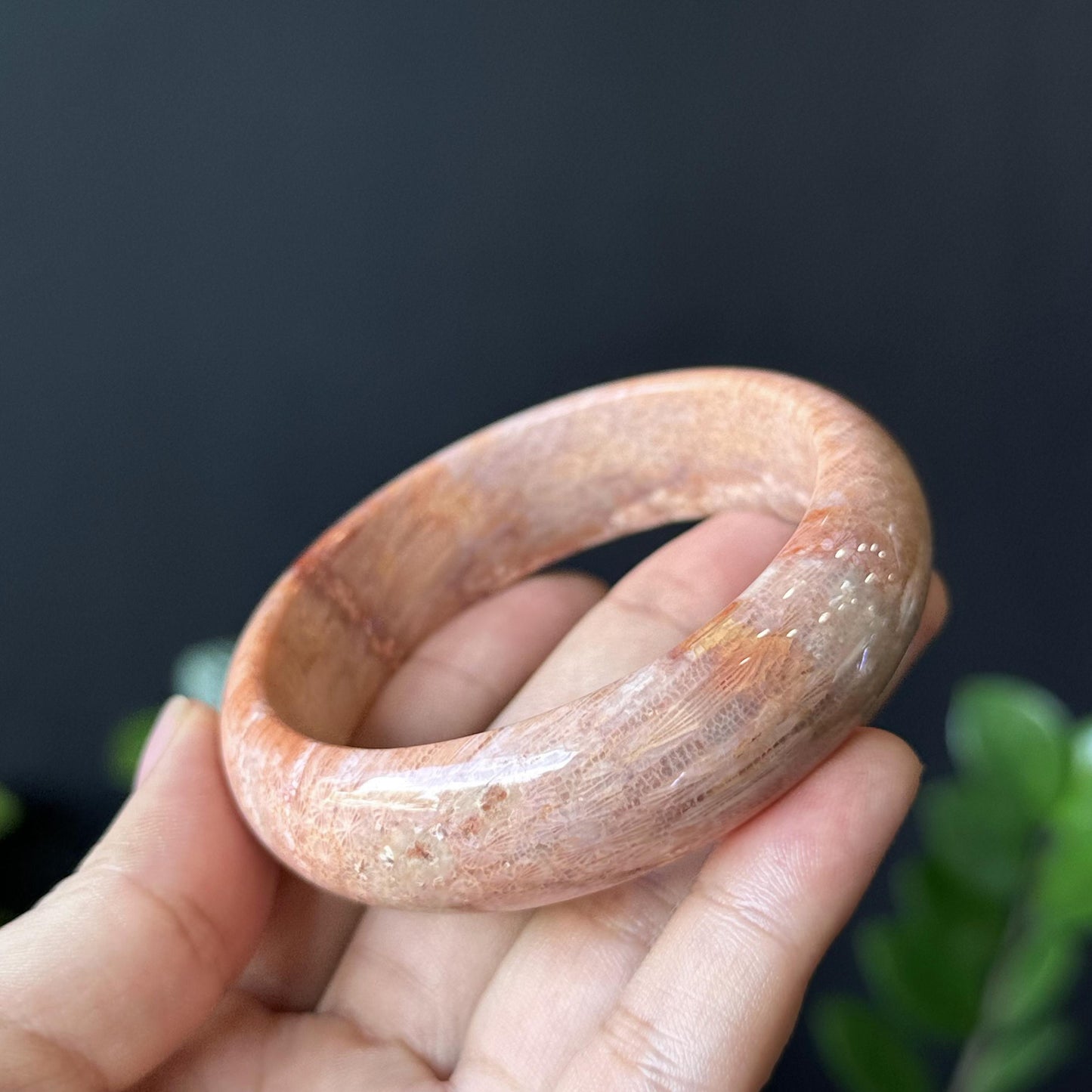 Natural Coral Bangle Leaf Style Sie 57 mm