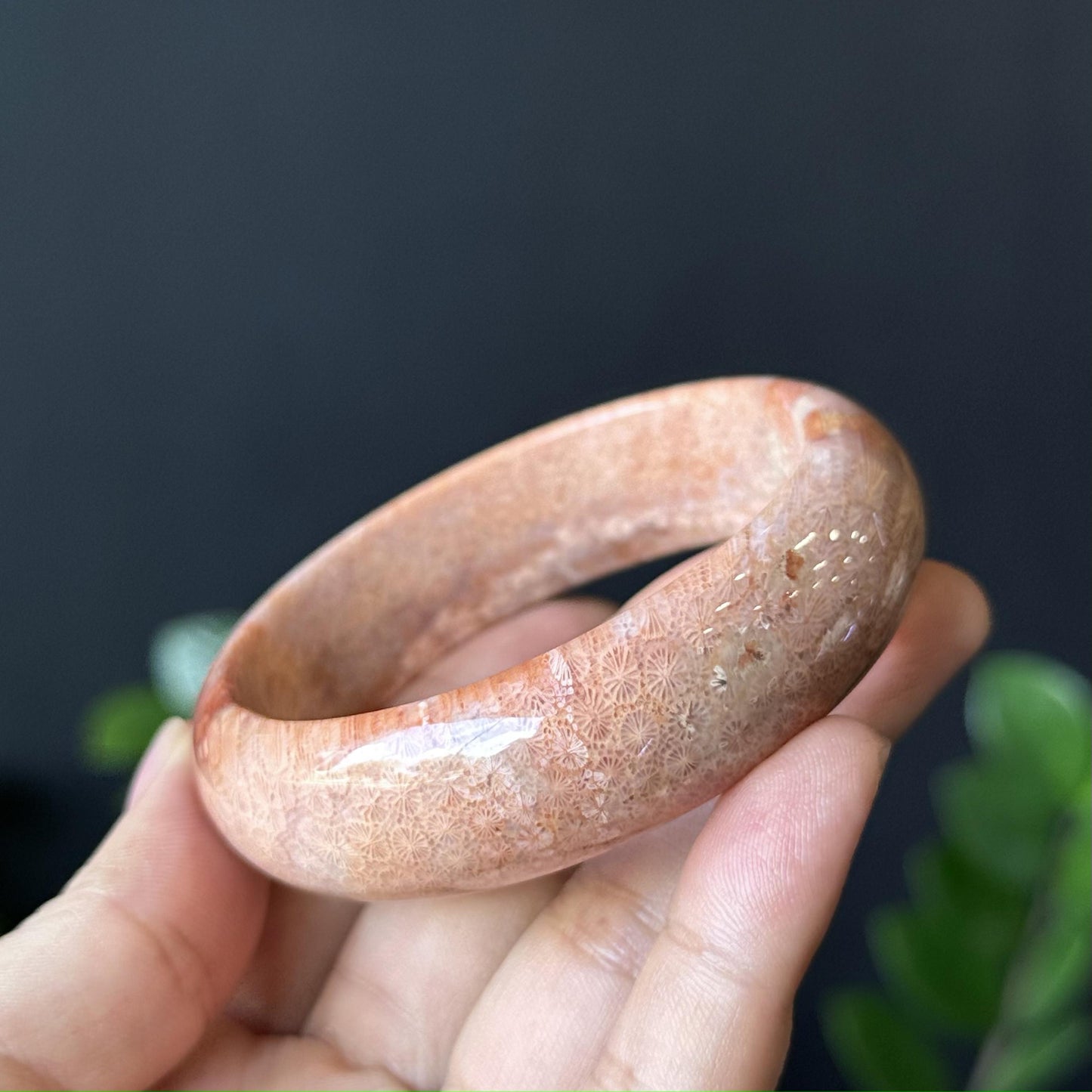 Natural Coral Bangle Leaf Style Sie 57 mm