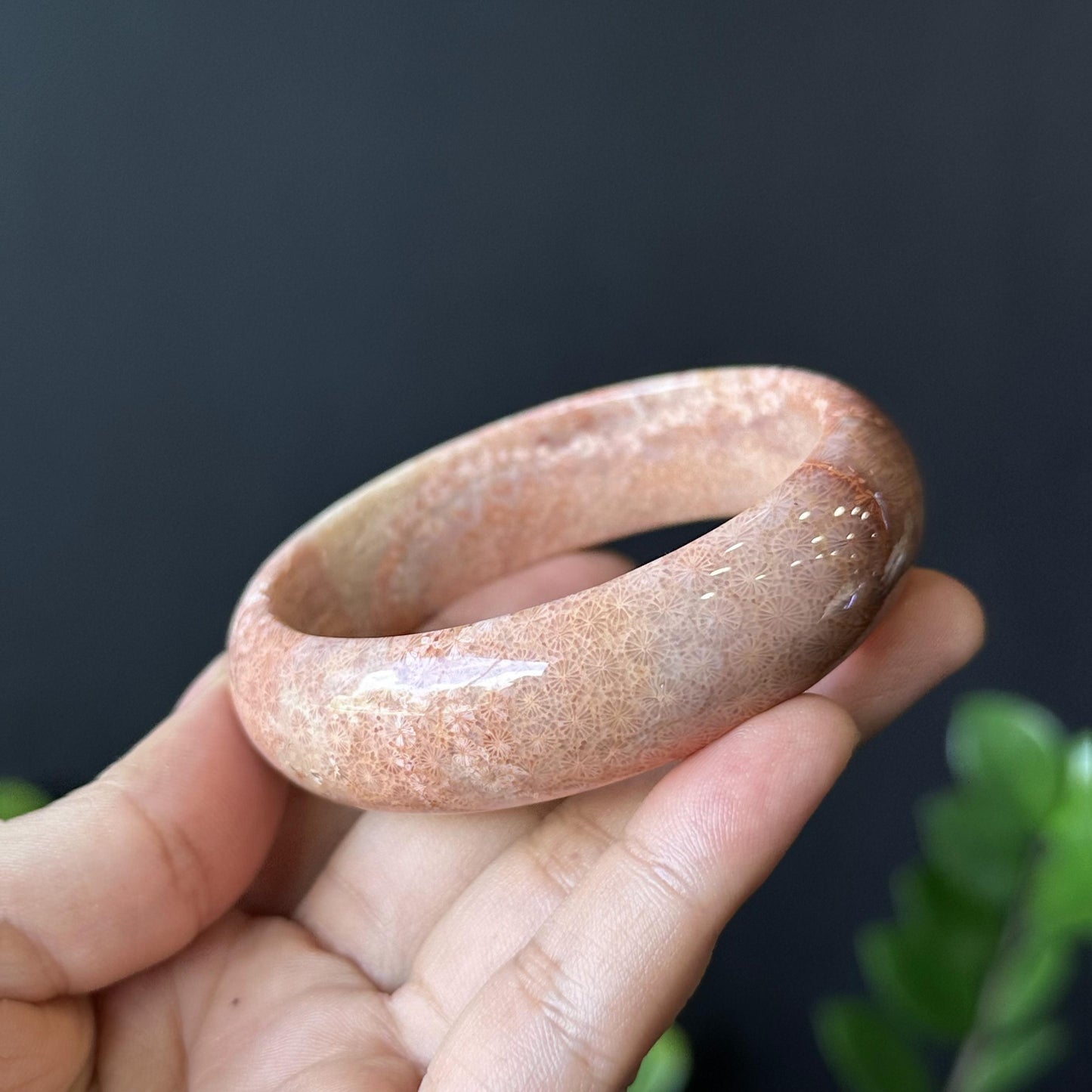 Natural Coral Bangle Leaf Style Sie 57 mm
