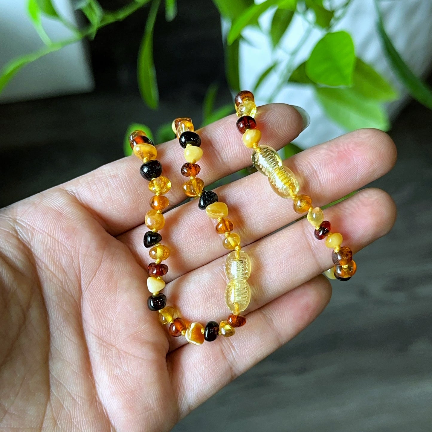 Ensemble collier et bracelet en ambre multicolore pour enfants