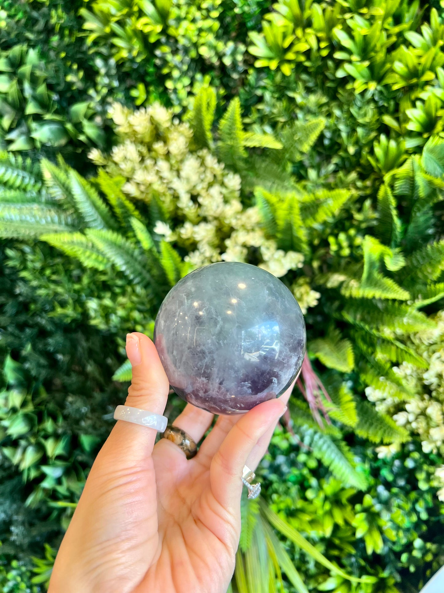 Sphère de fluorite 584 g