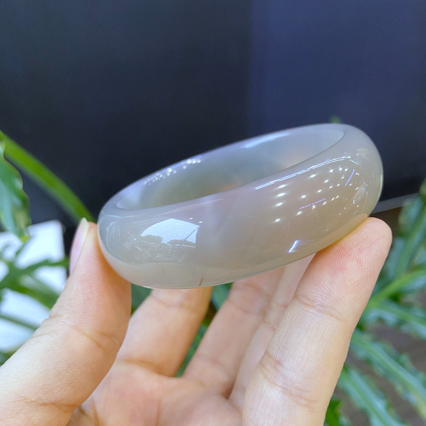 Agate Bangle Leaf Style Size 54 mm.