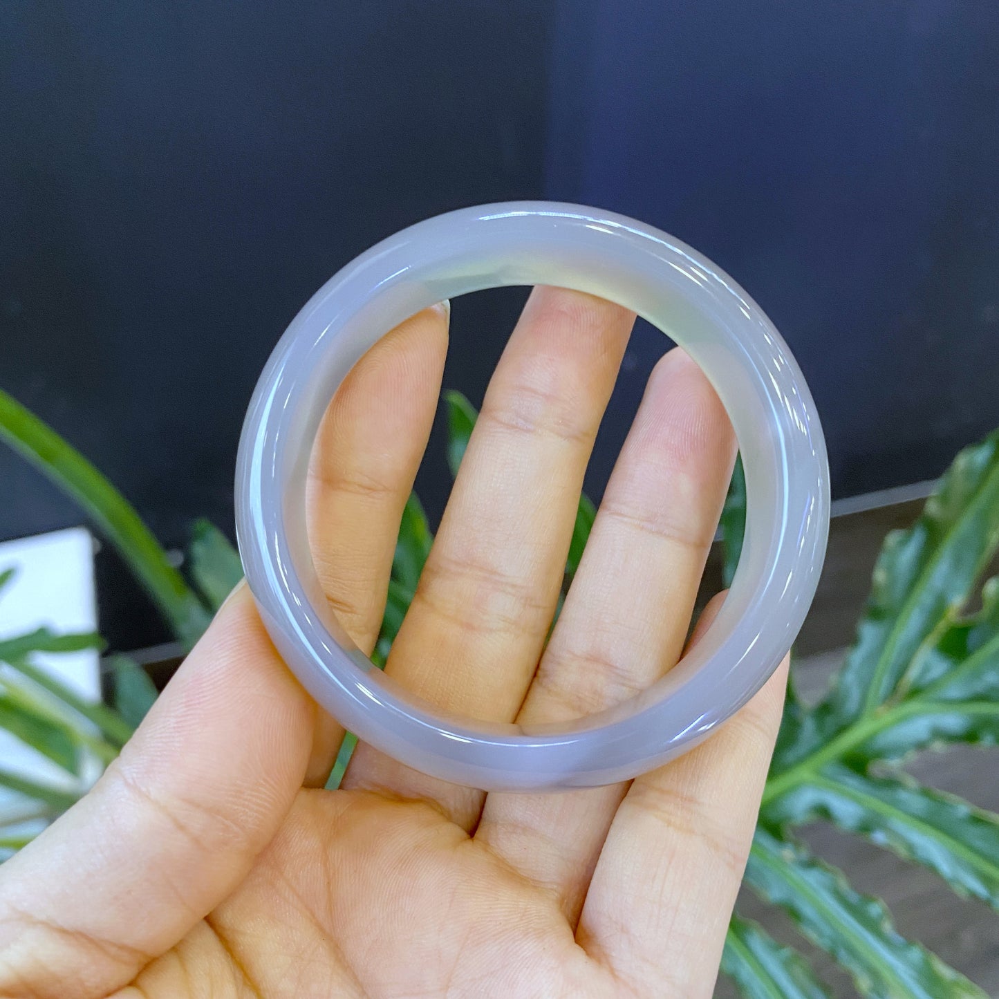 Agate Bangle Leaf Style Size 54 mm.