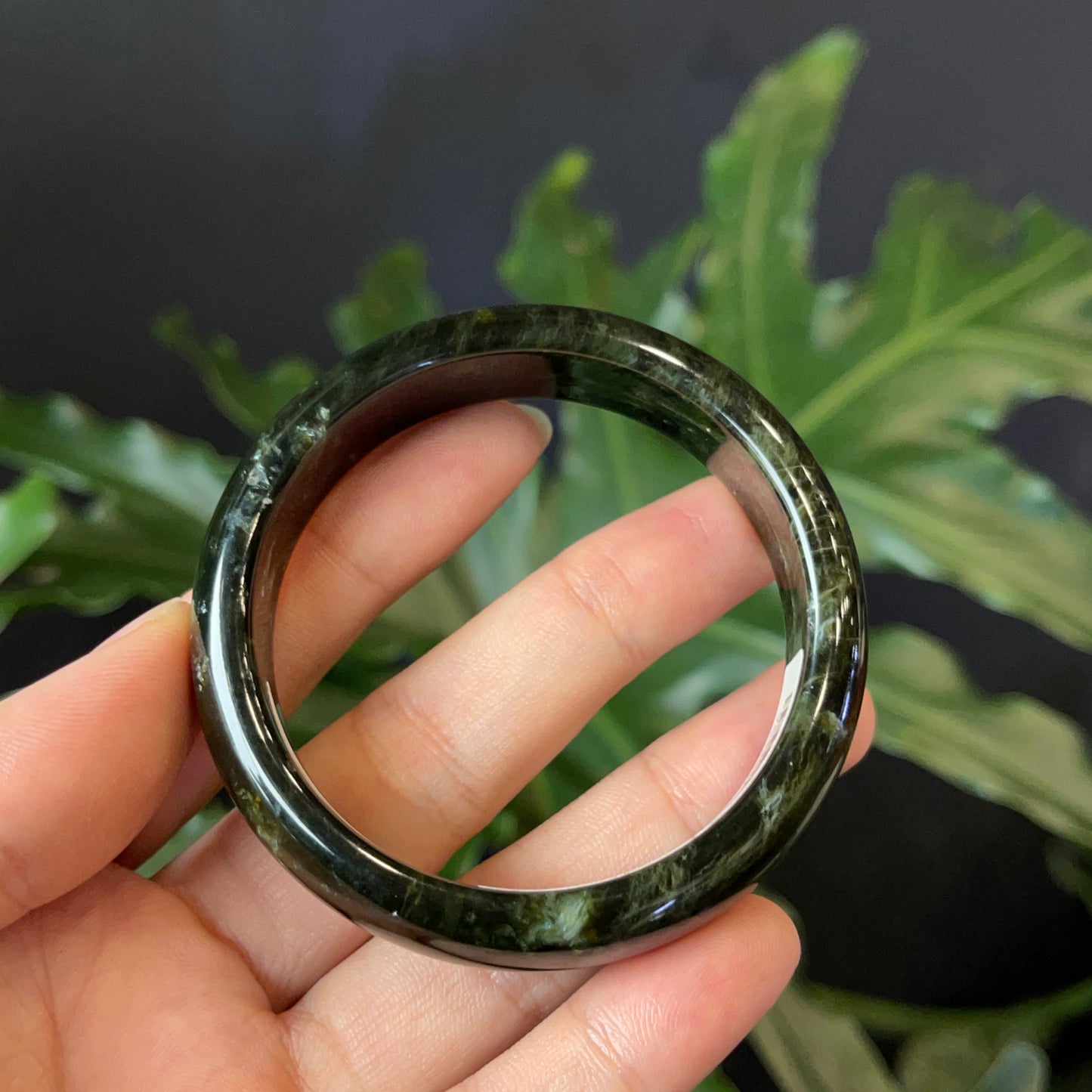 Serpentine Bangle Leaf Style Size 52 mm